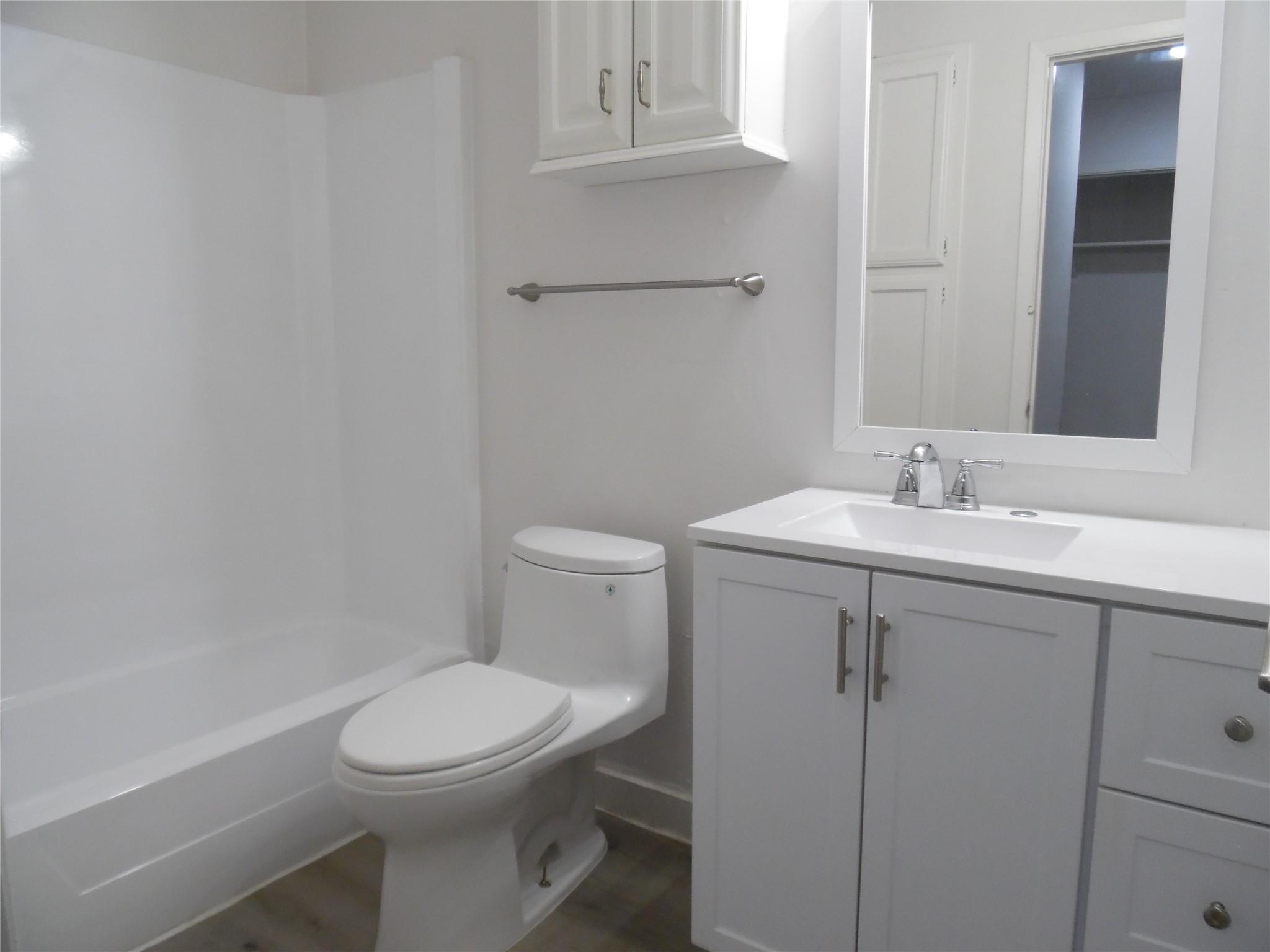 7400 Dixie Dr #b Property Photo 14