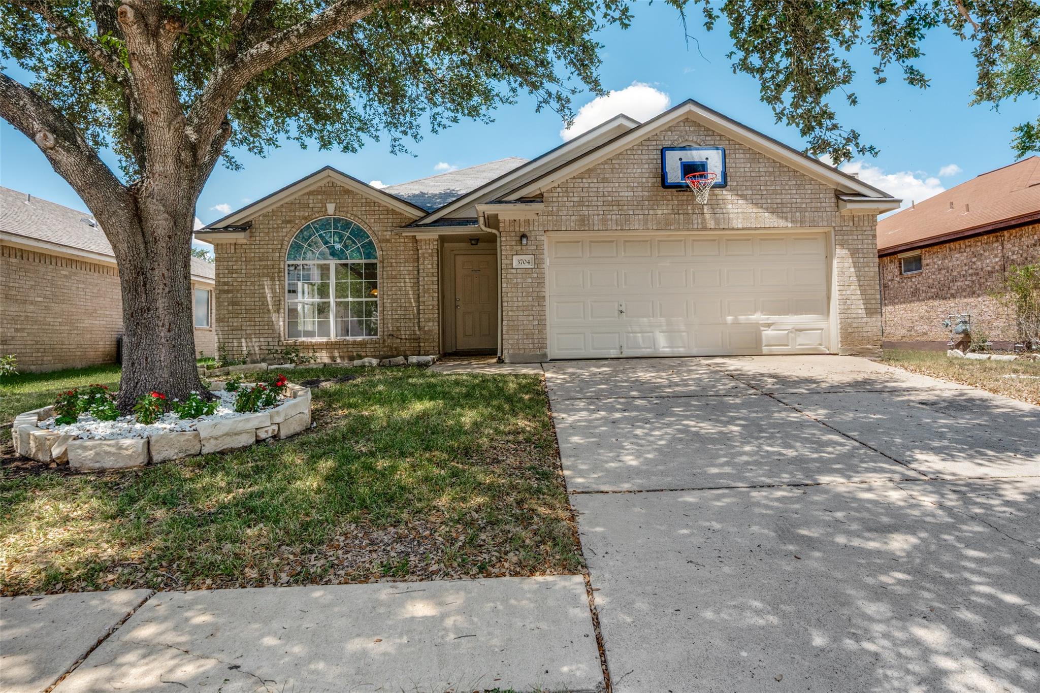 3704 Crownover St Property Photo 1