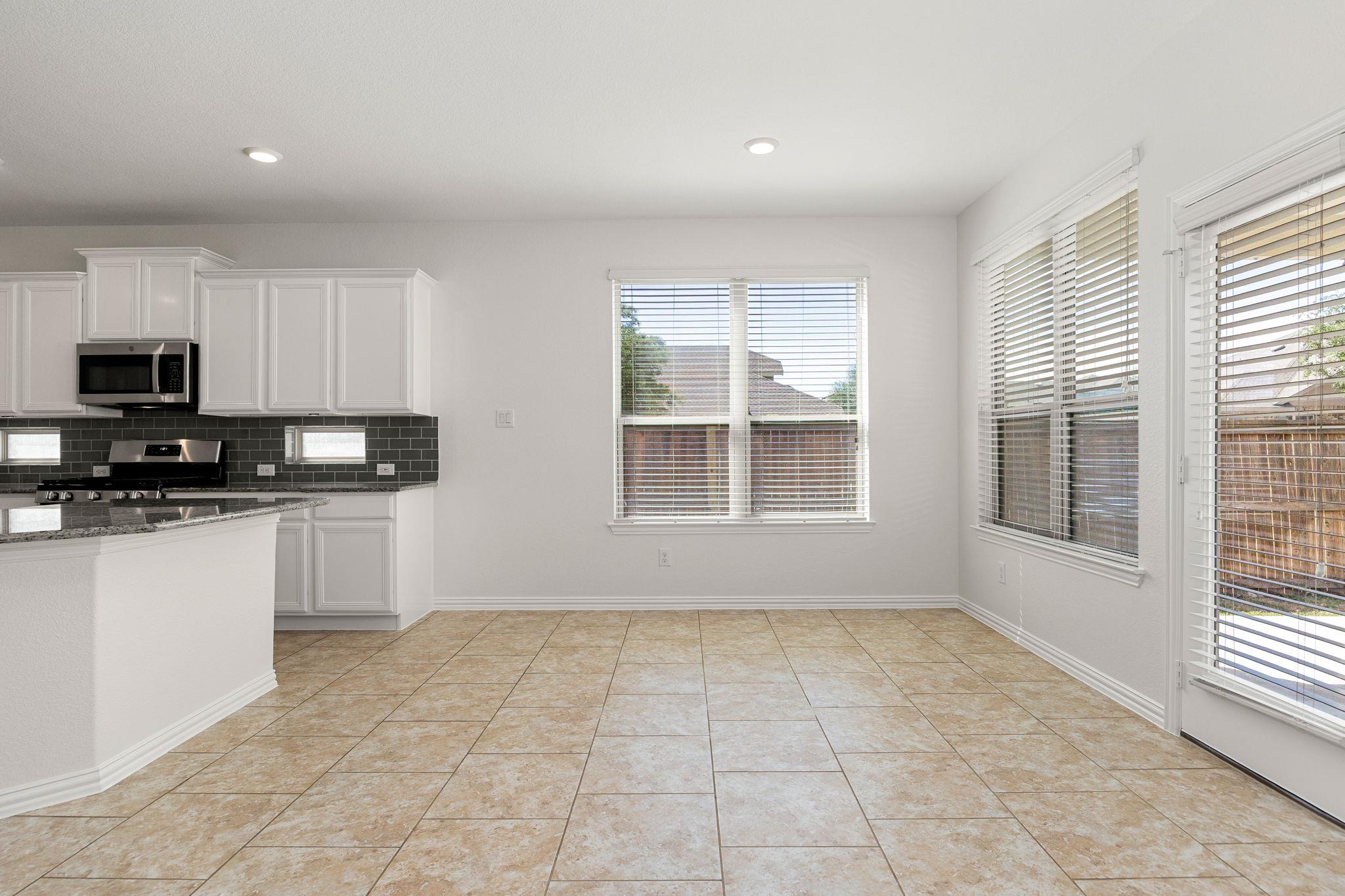 4032 Flowstone Ln Property Photo 8