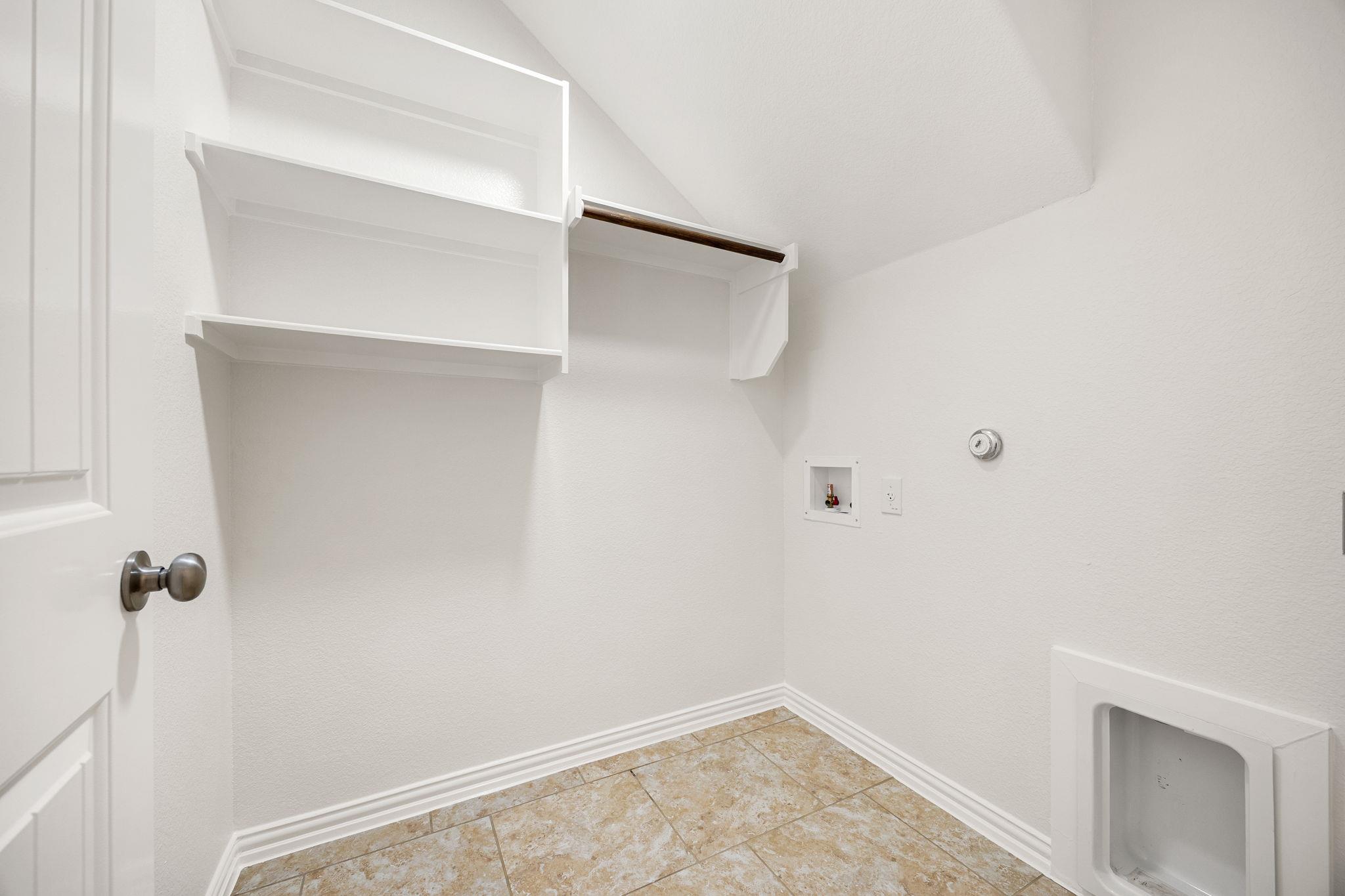 4032 Flowstone Ln Property Photo 12