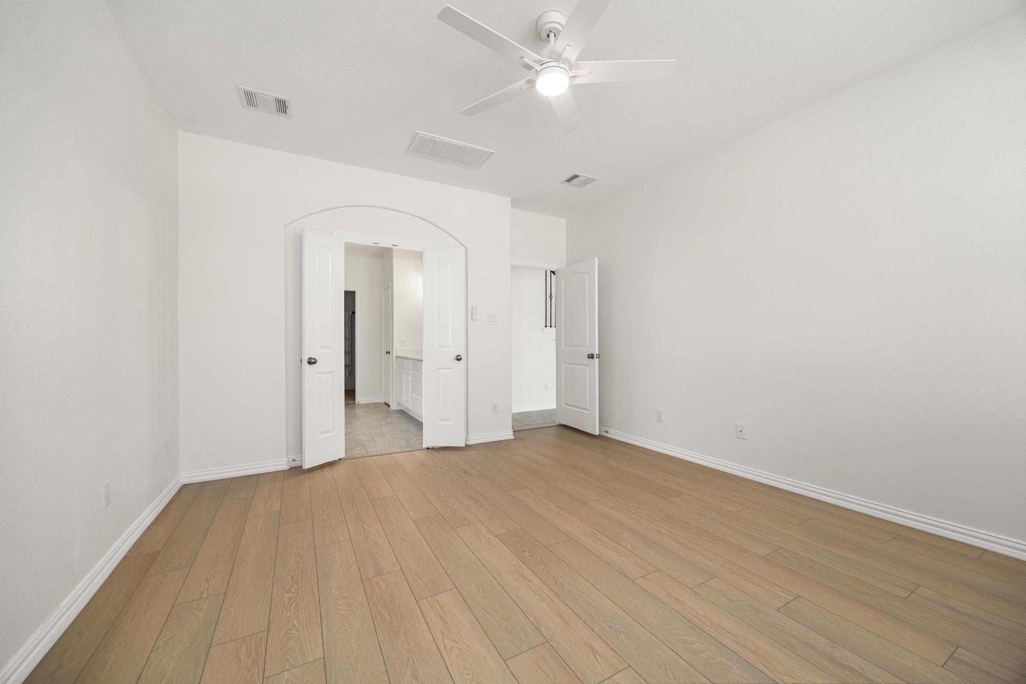 4032 Flowstone Ln Property Photo 15