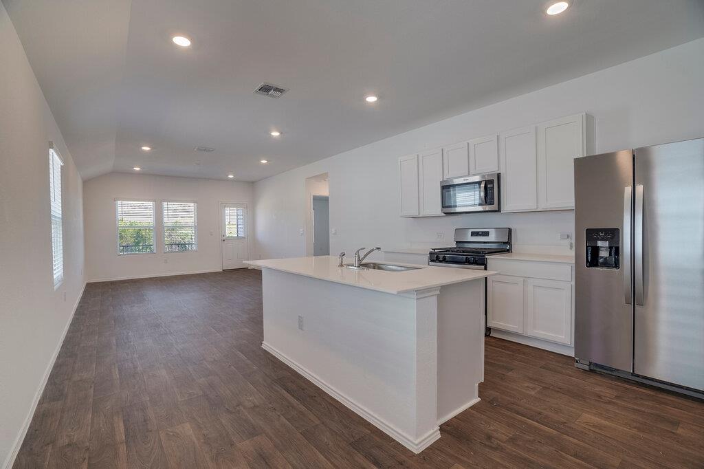 12317 Silversmith Ln Property Photo 3
