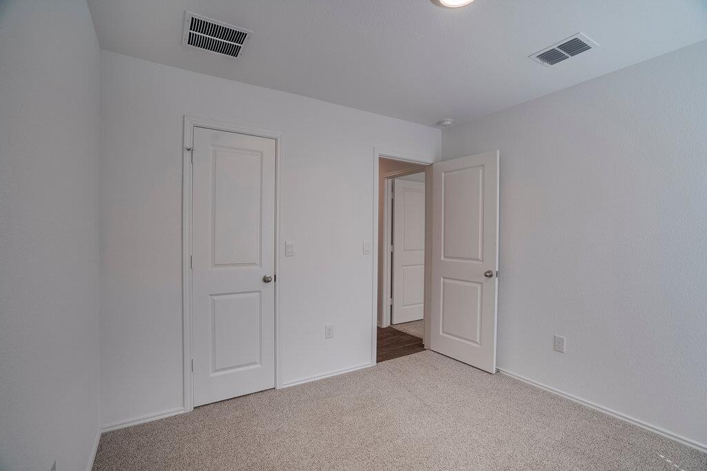 12317 Silversmith Ln Property Photo 14