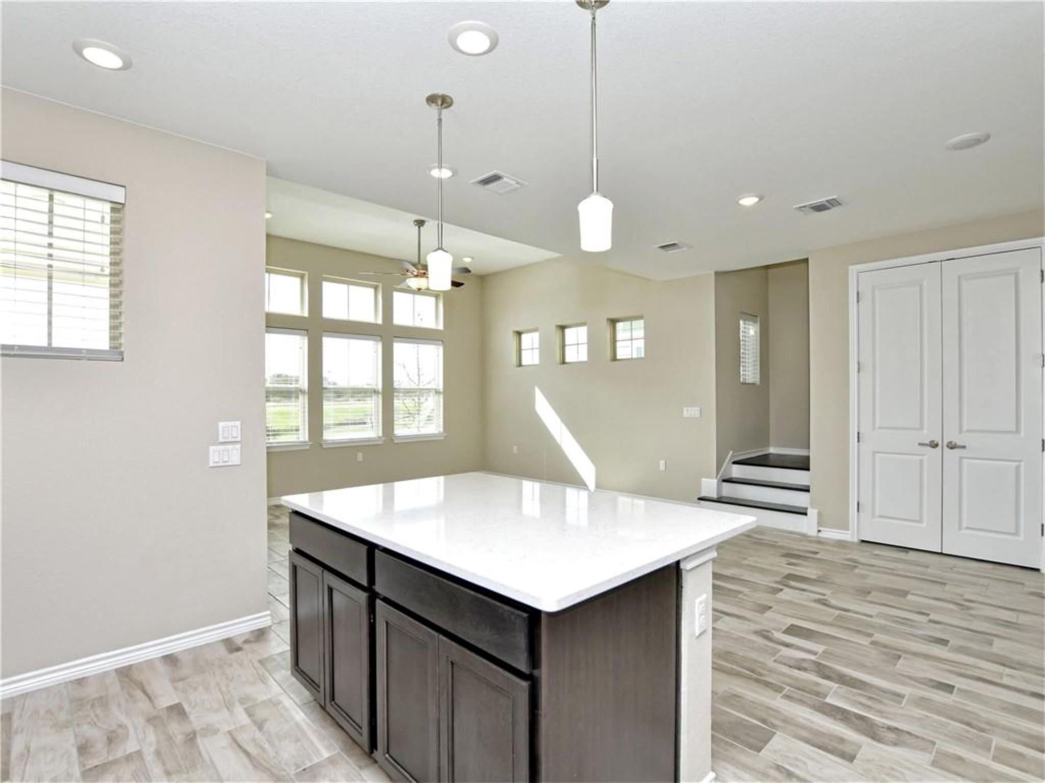 109 Harborside Dr #101 Property Photo 11