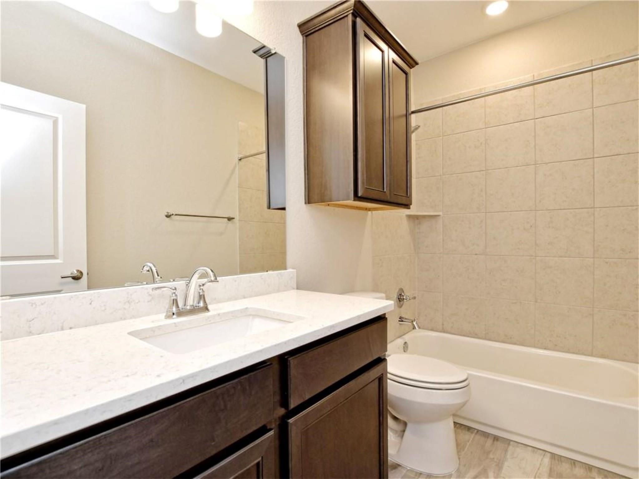 109 Harborside Dr #101 Property Photo 27