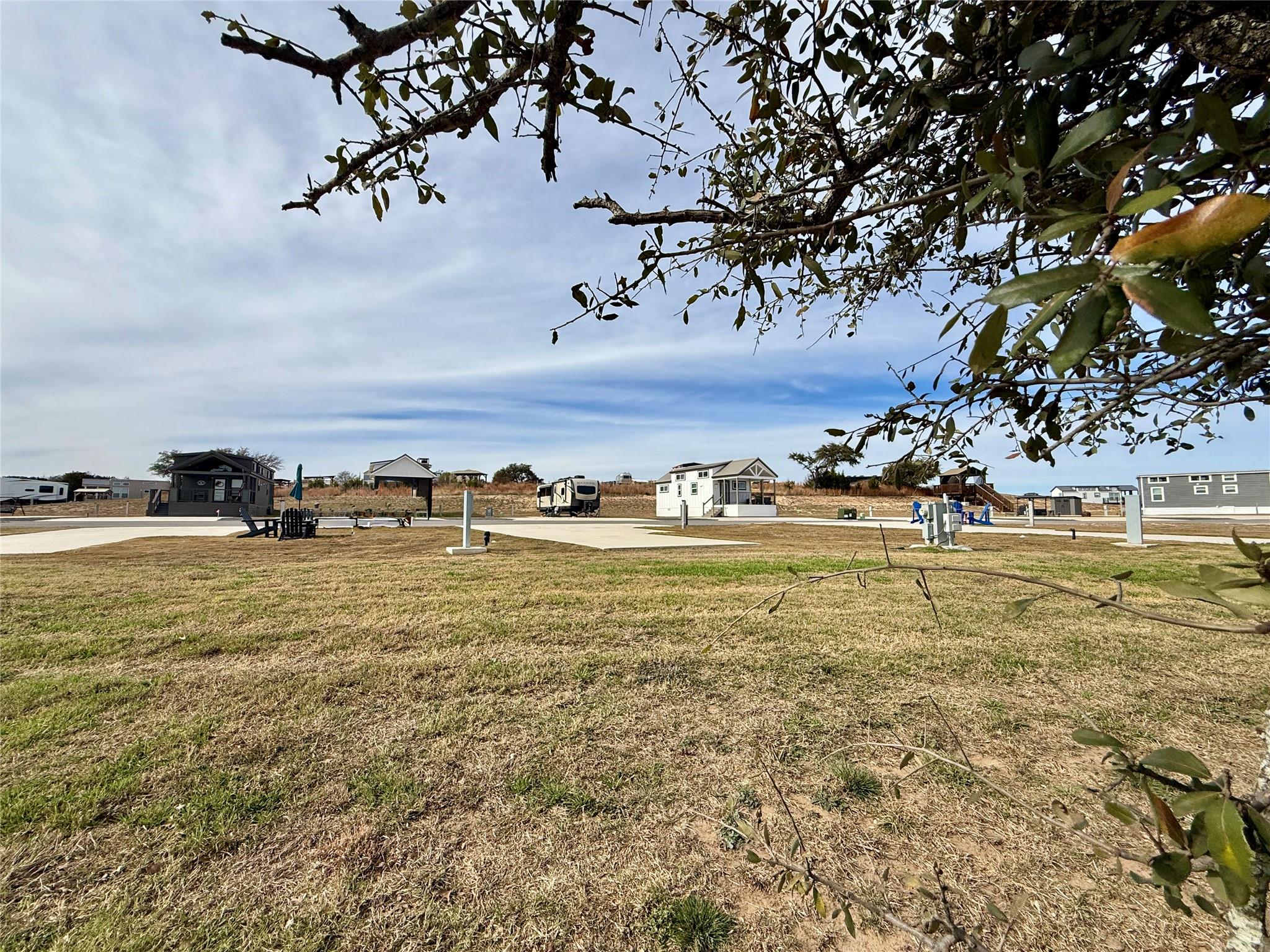 5386 Ranch Road 1376 Rd #163 Property Photo 8
