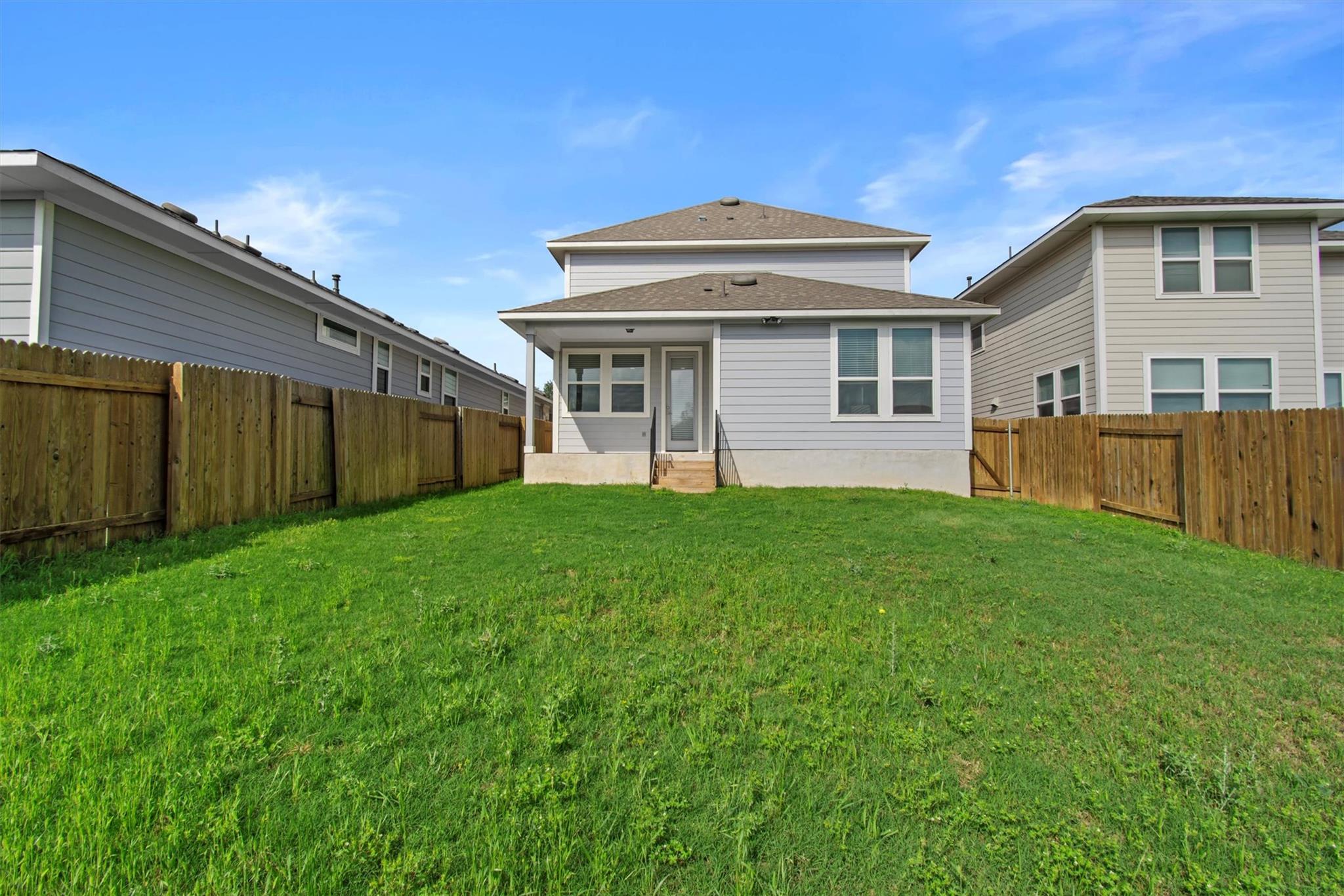 124 Oakstone Dr Property Photo 33