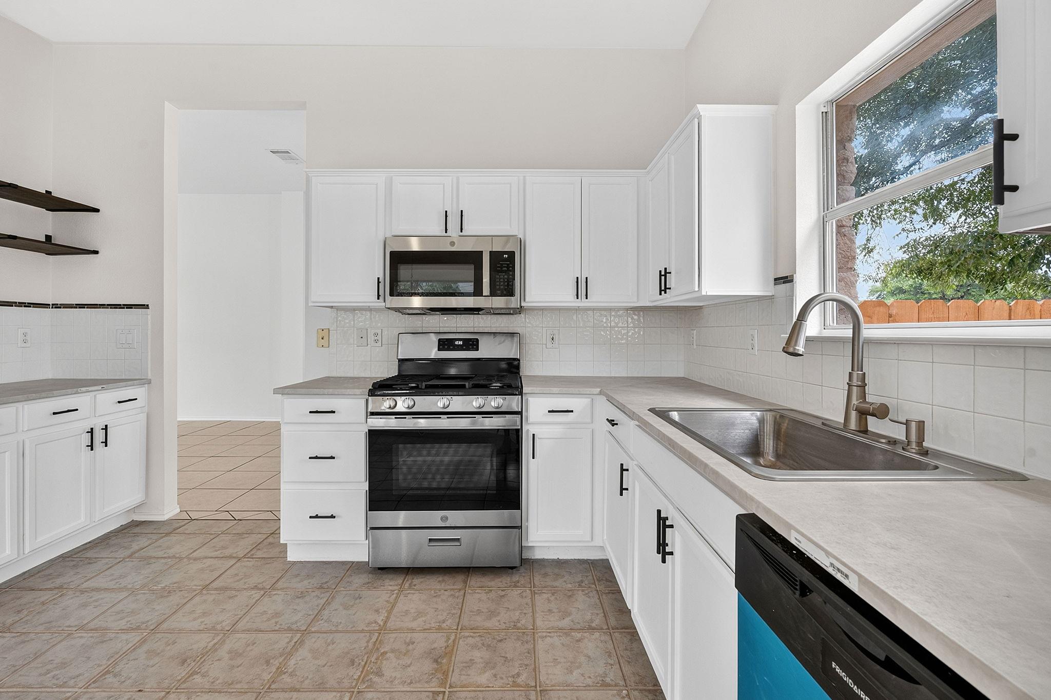 6901 Bancroft Woods Dr Property Photo 23