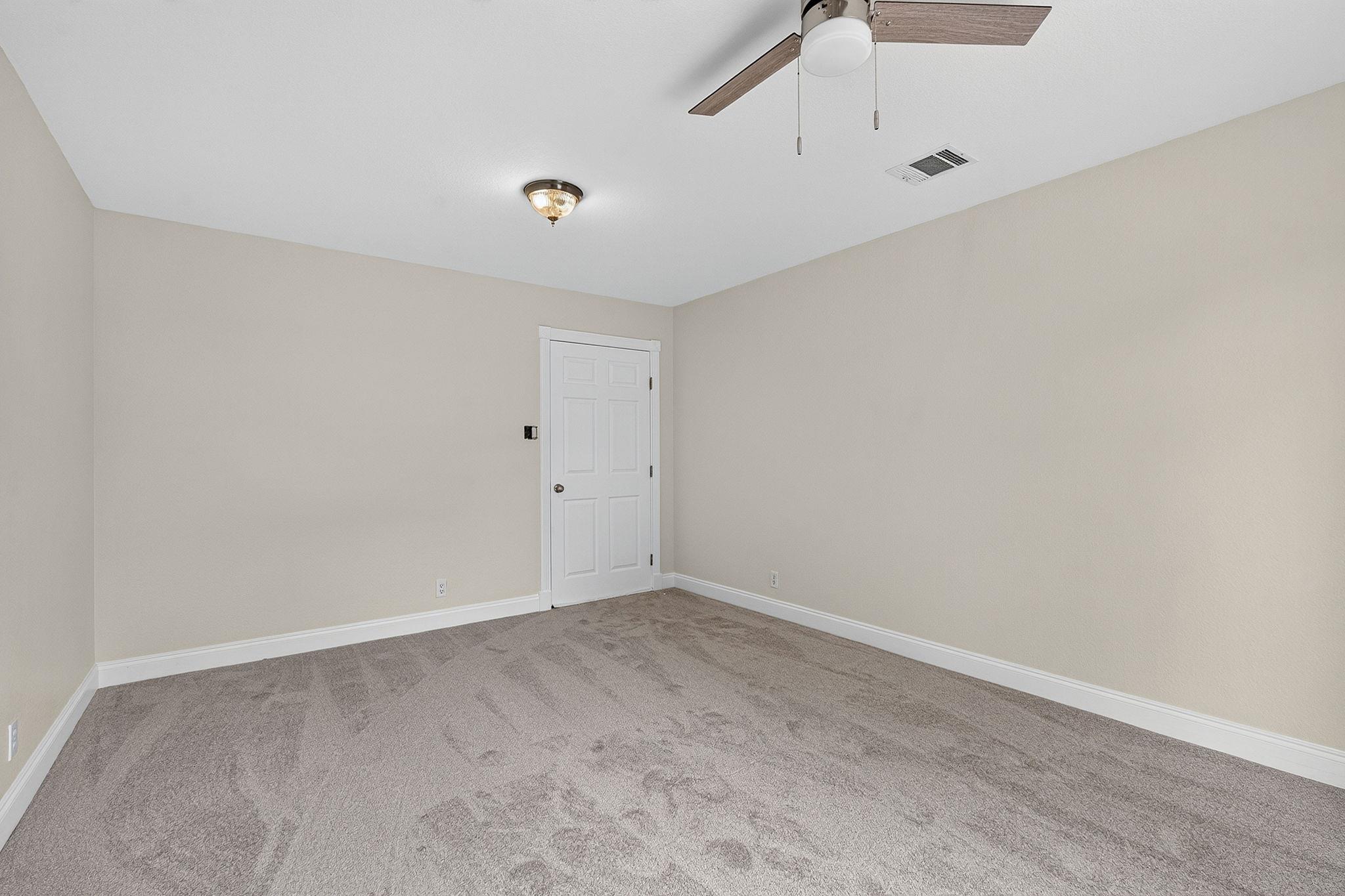 6901 Bancroft Woods Dr Property Photo 28