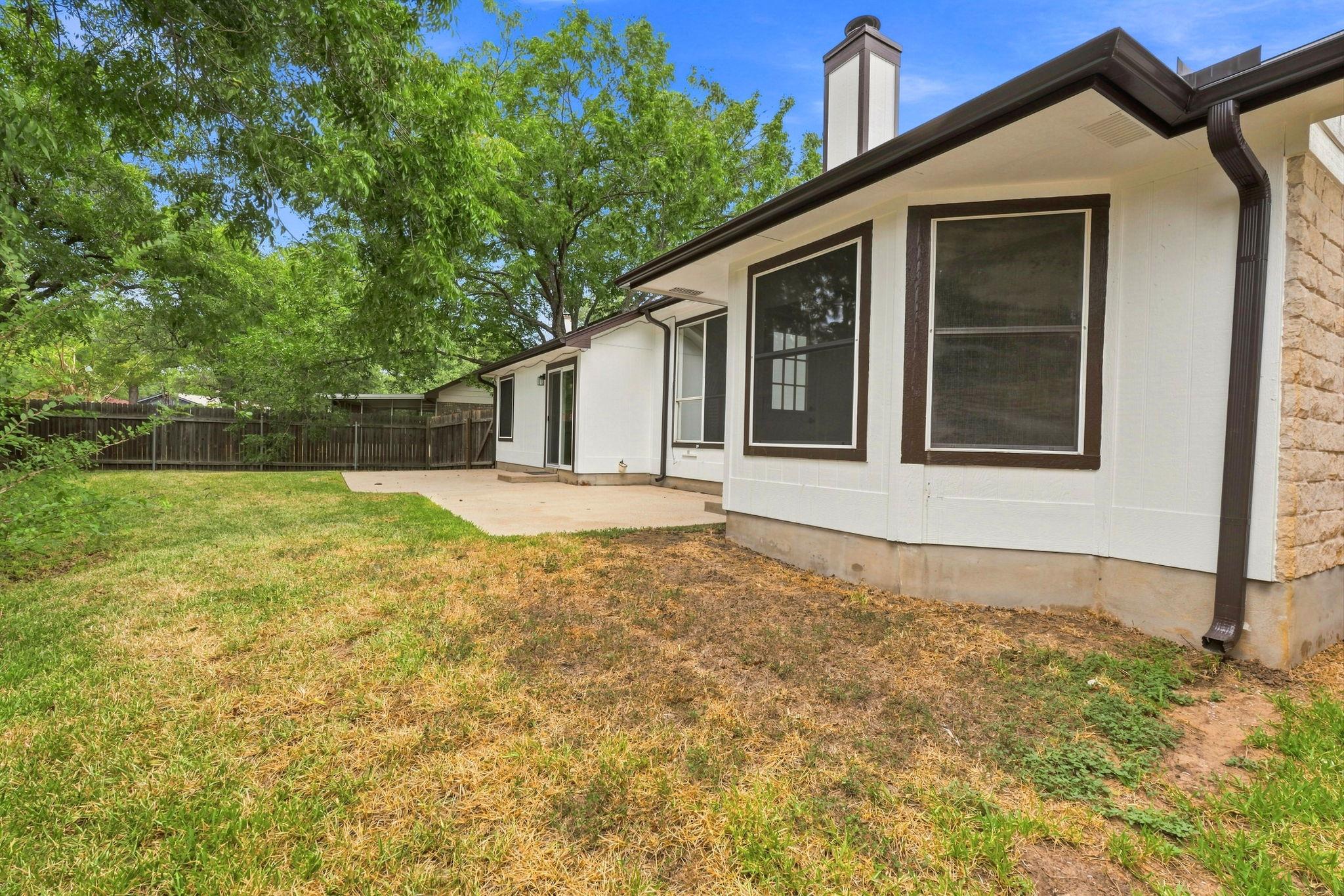 6901 Bancroft Woods Dr Property Photo 33