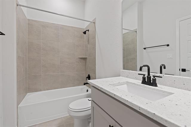 3112 Canyon River Ln Property Photo 21