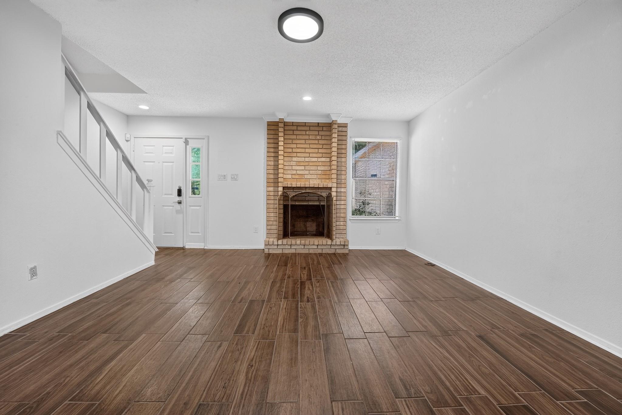 8400 Jamestown Dr #512 Property Photo 3