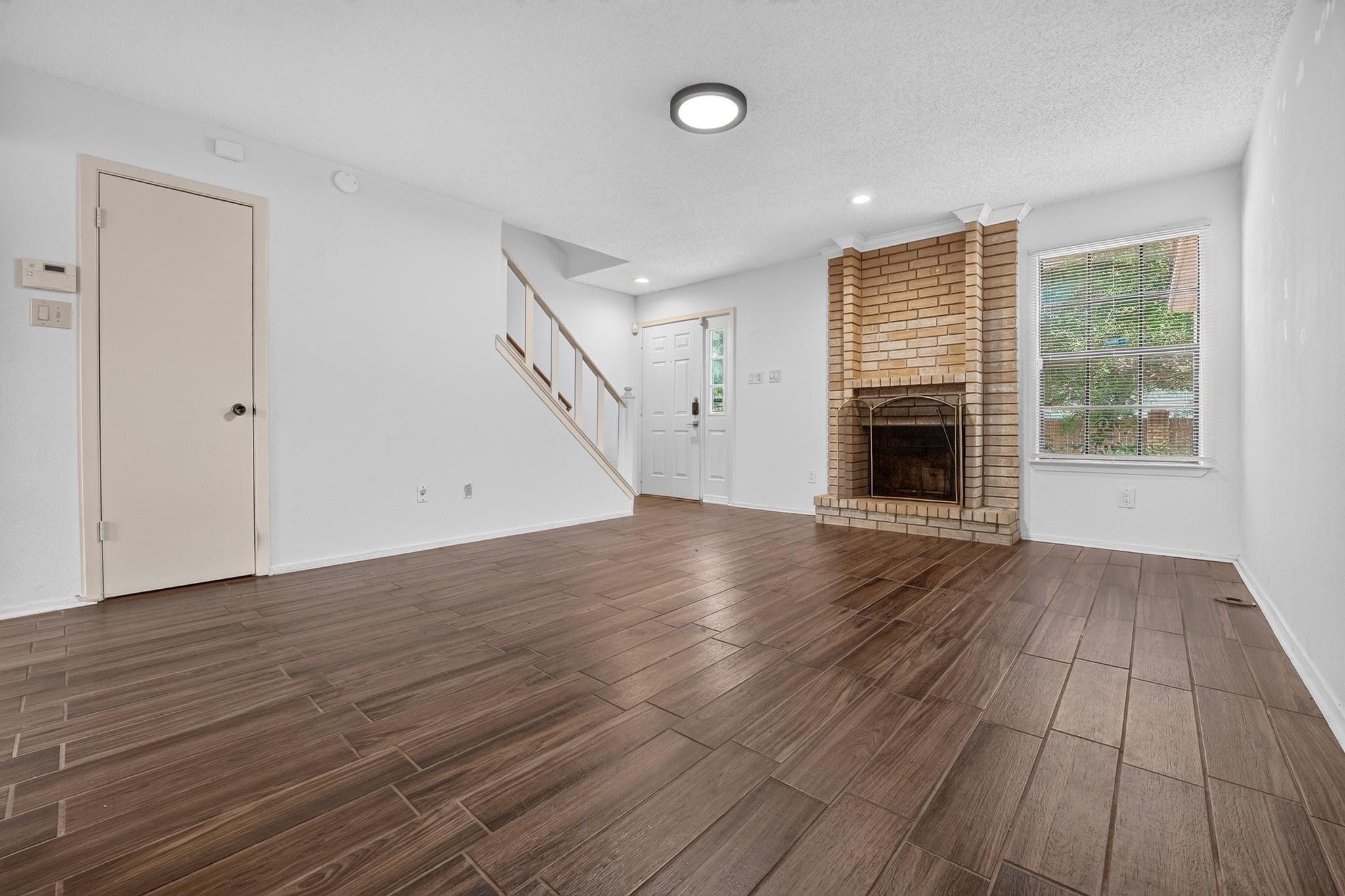 8400 Jamestown Dr #512 Property Photo 5
