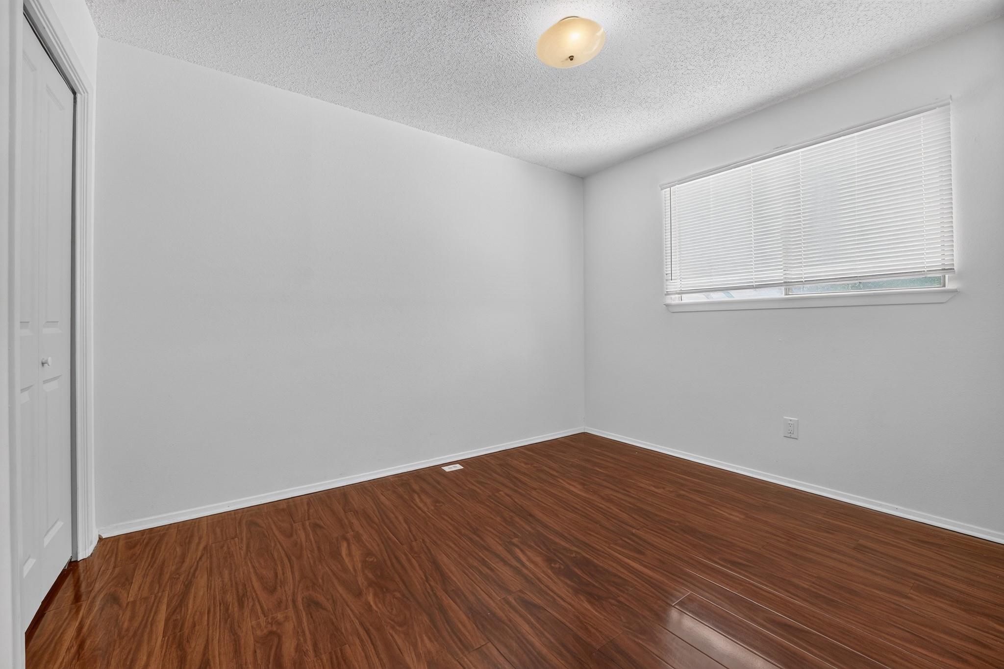 8400 Jamestown Dr #512 Property Photo 9