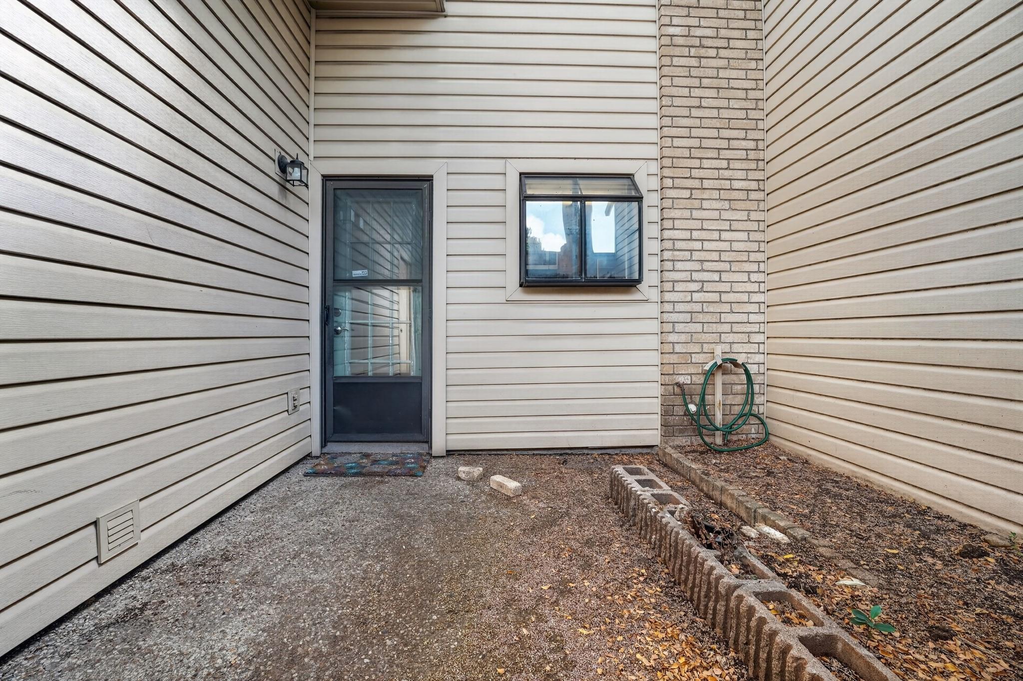 8400 Jamestown Dr #512 Property Photo 14