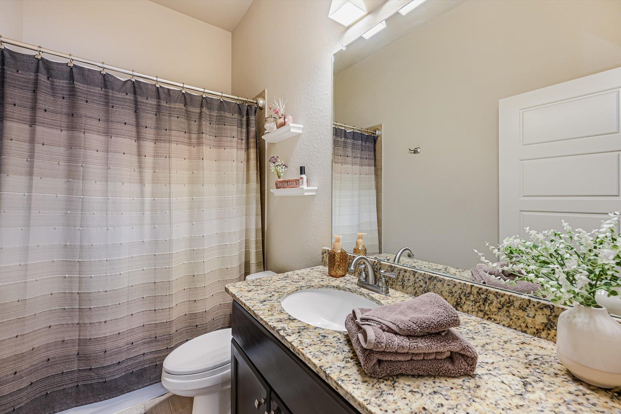 6005 Hewetson Dr Property Photo 20