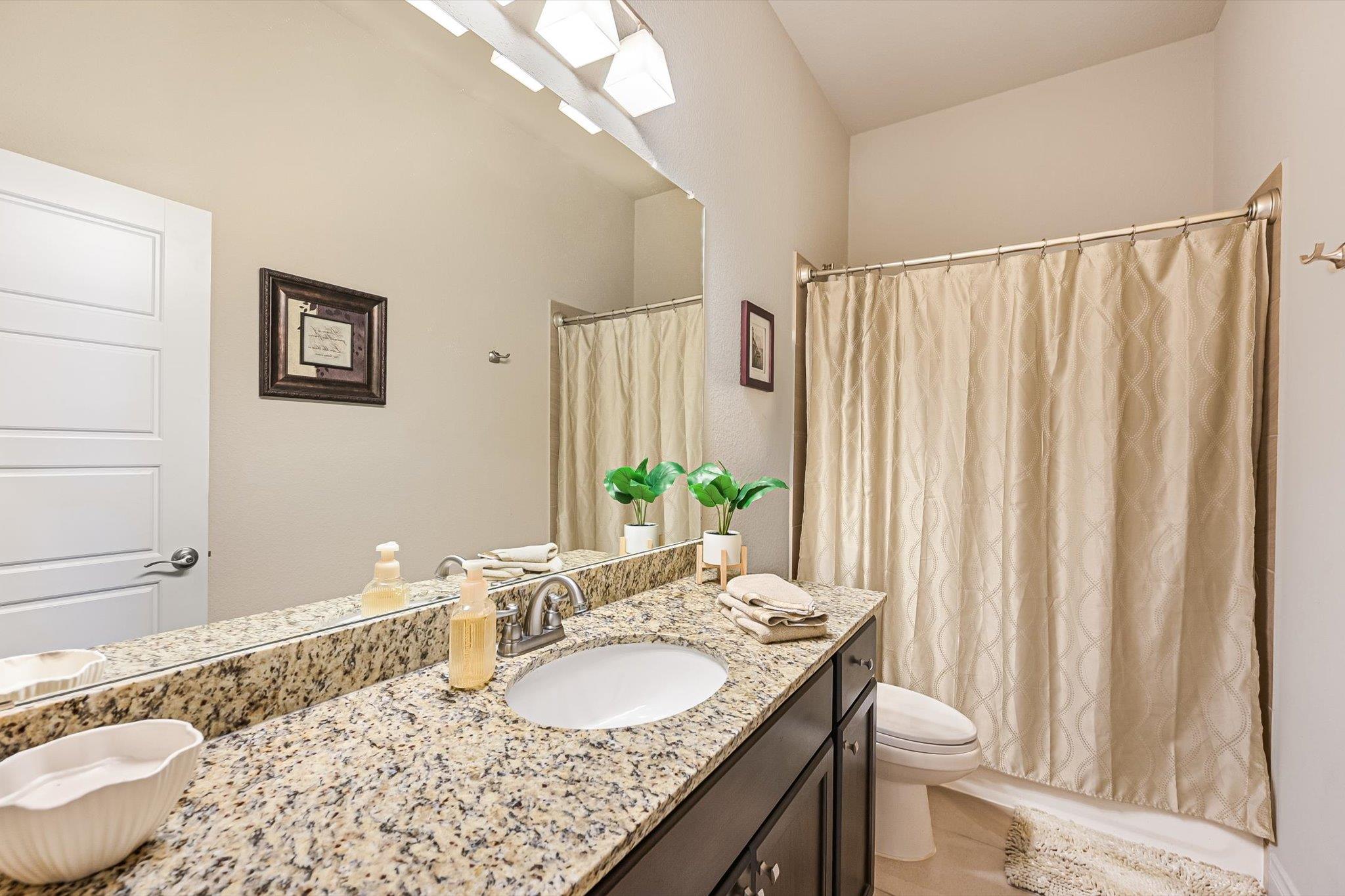 6005 Hewetson Dr Property Photo 22