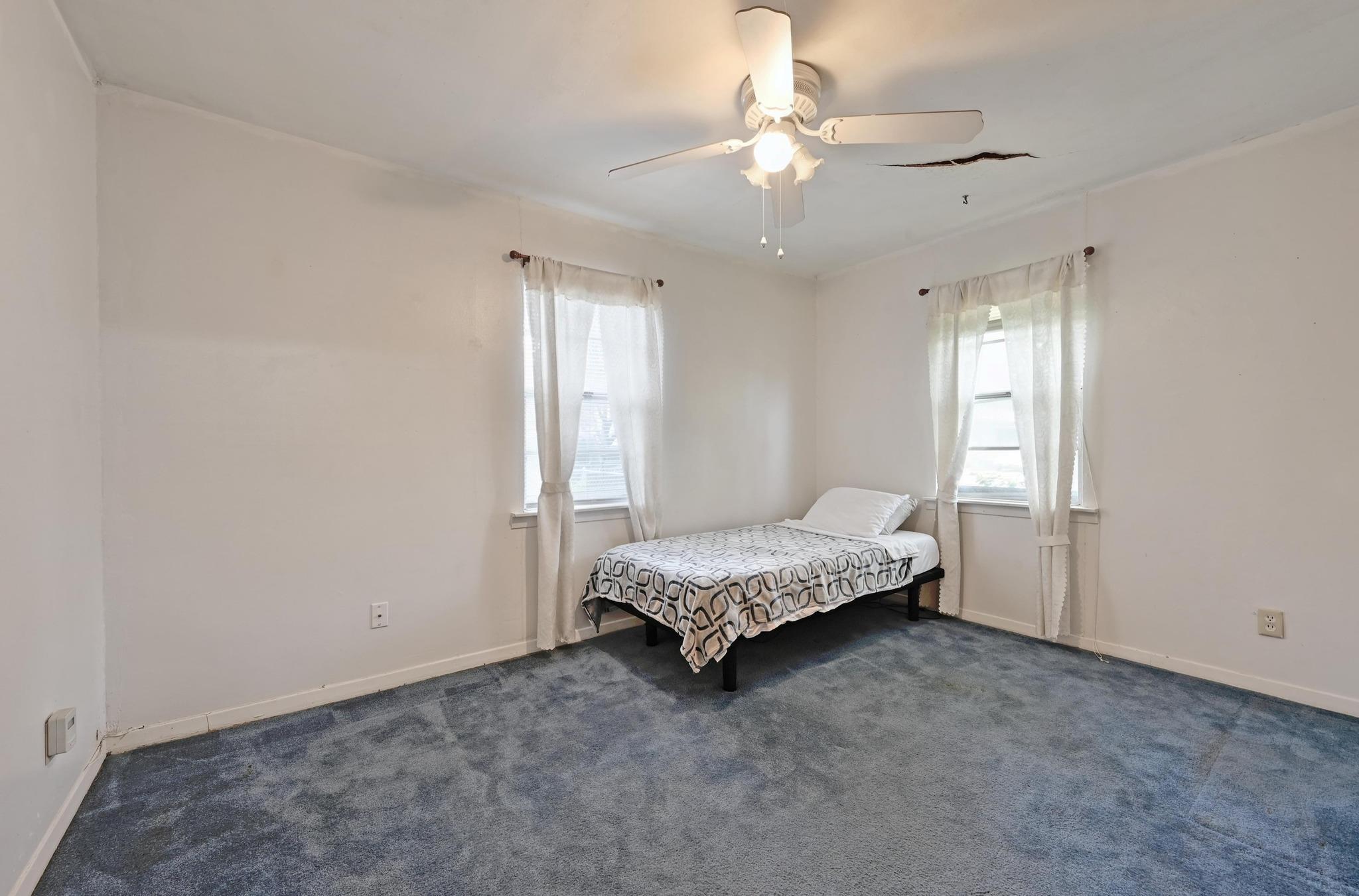 6010 Club Ter Property Photo 16
