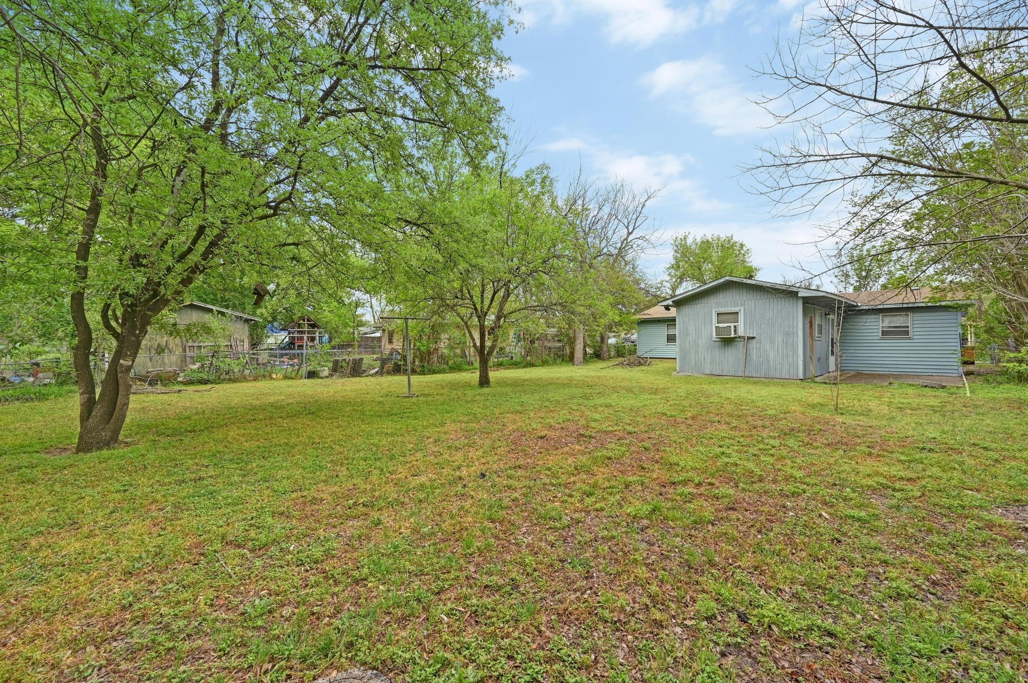 6010 Club Ter Property Photo 21