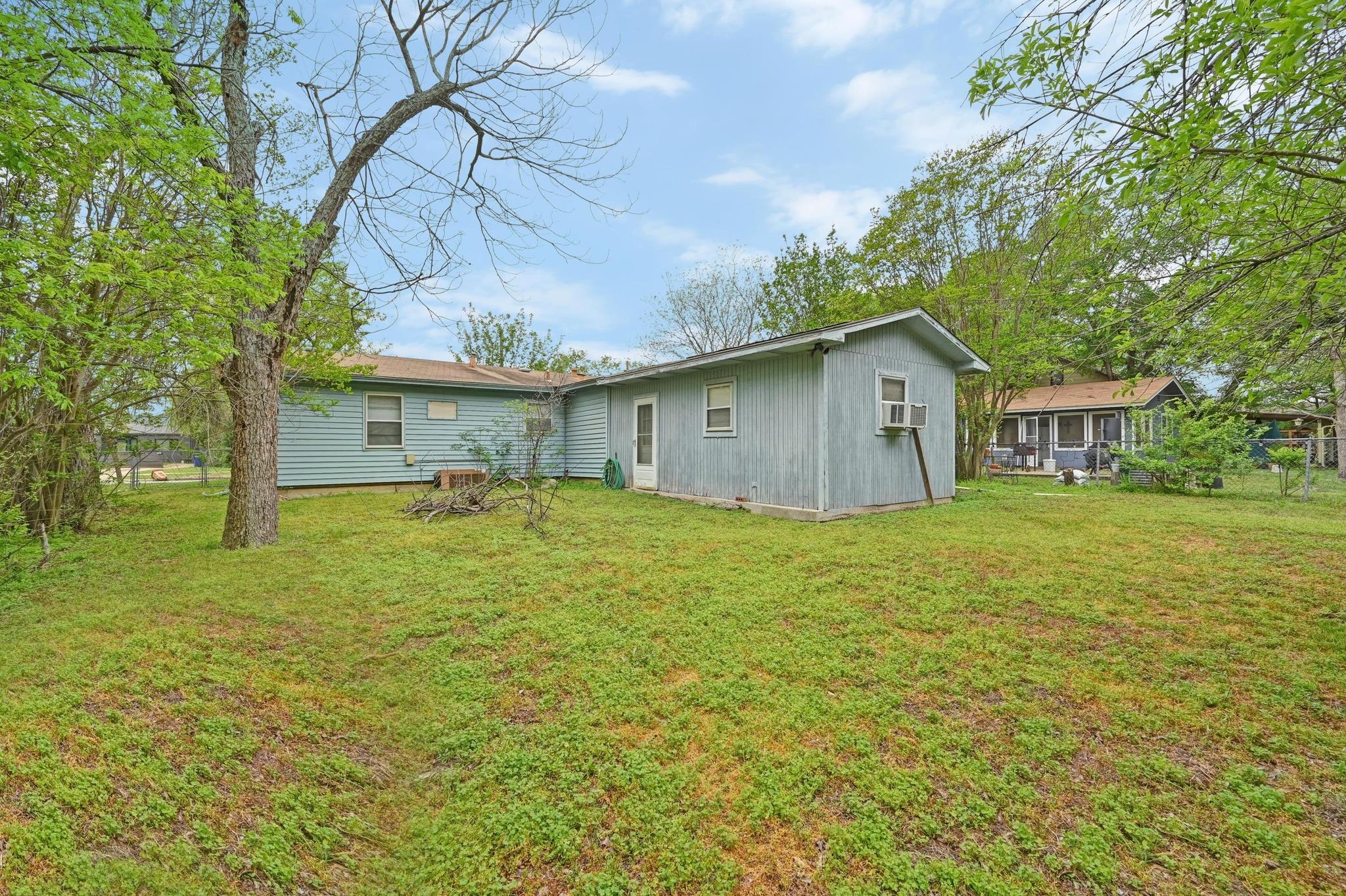 6010 Club Ter Property Photo 23