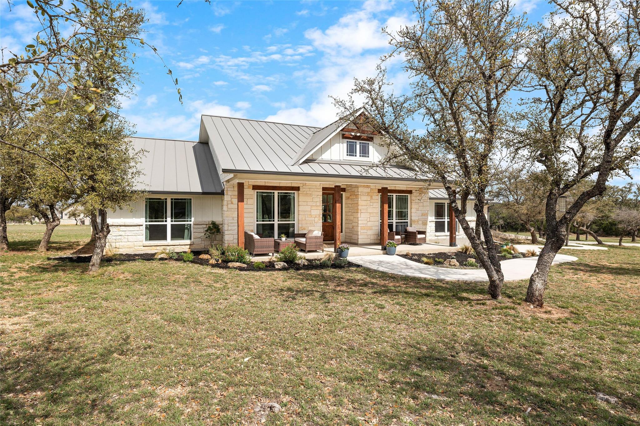 345 Morning Dew Dr Property Photo 5