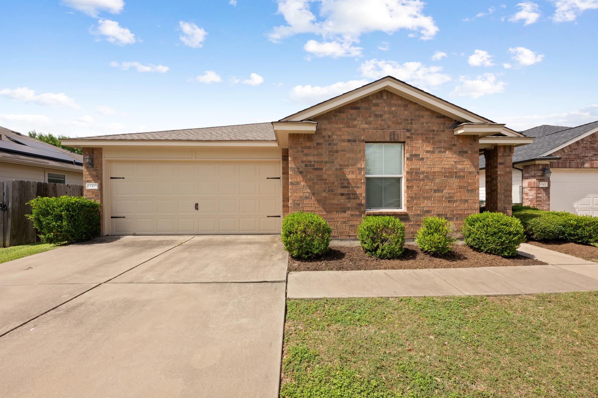13305 Ring Dr Property Photo 1