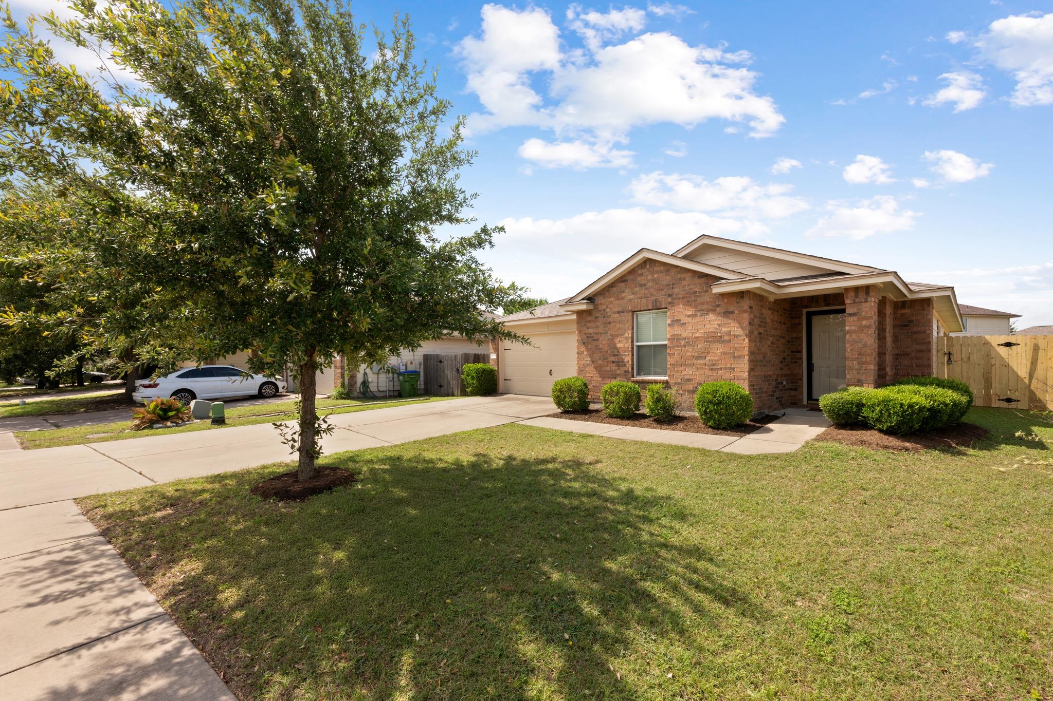 13305 Ring Dr Property Photo 2