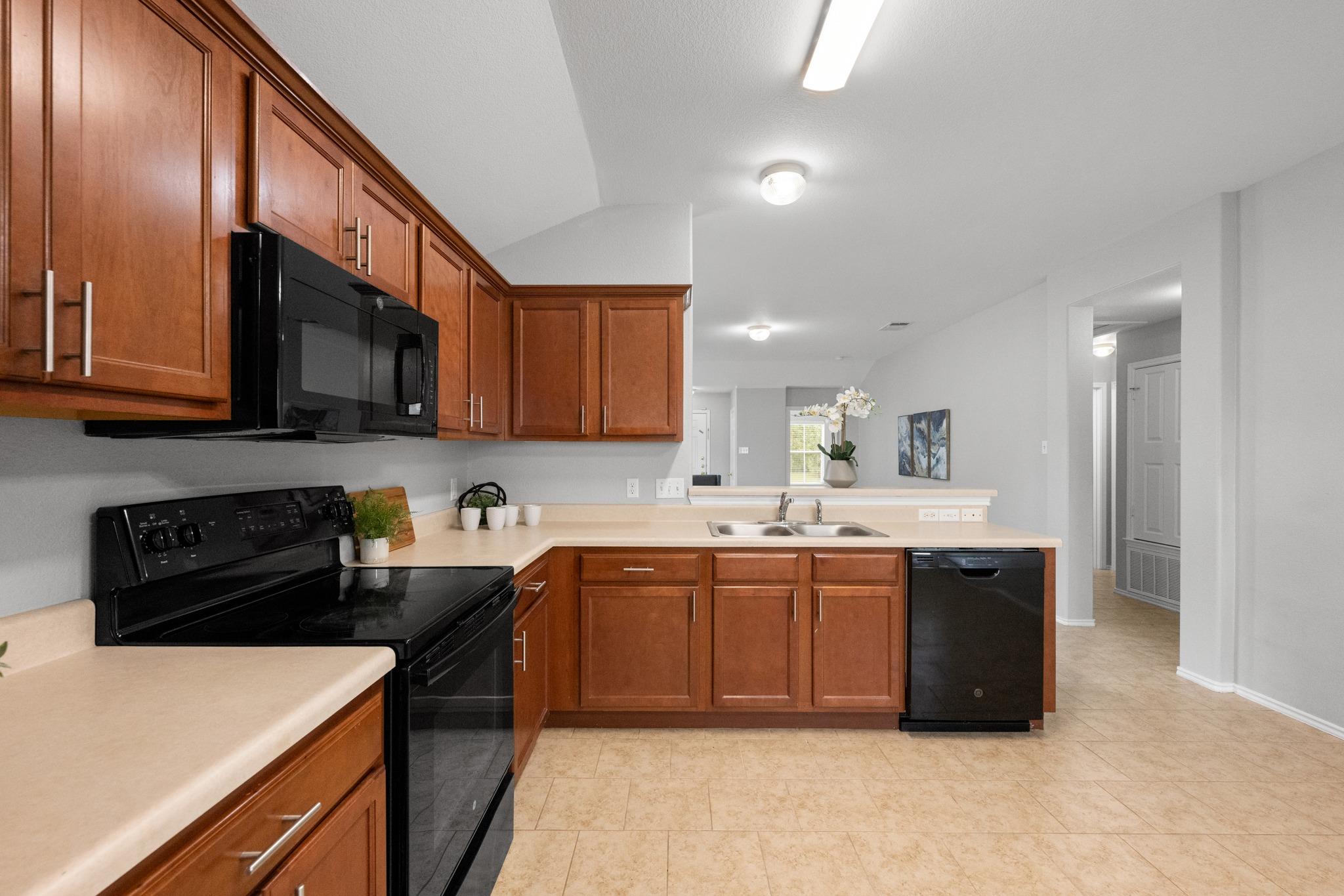 13305 Ring Dr Property Photo 10