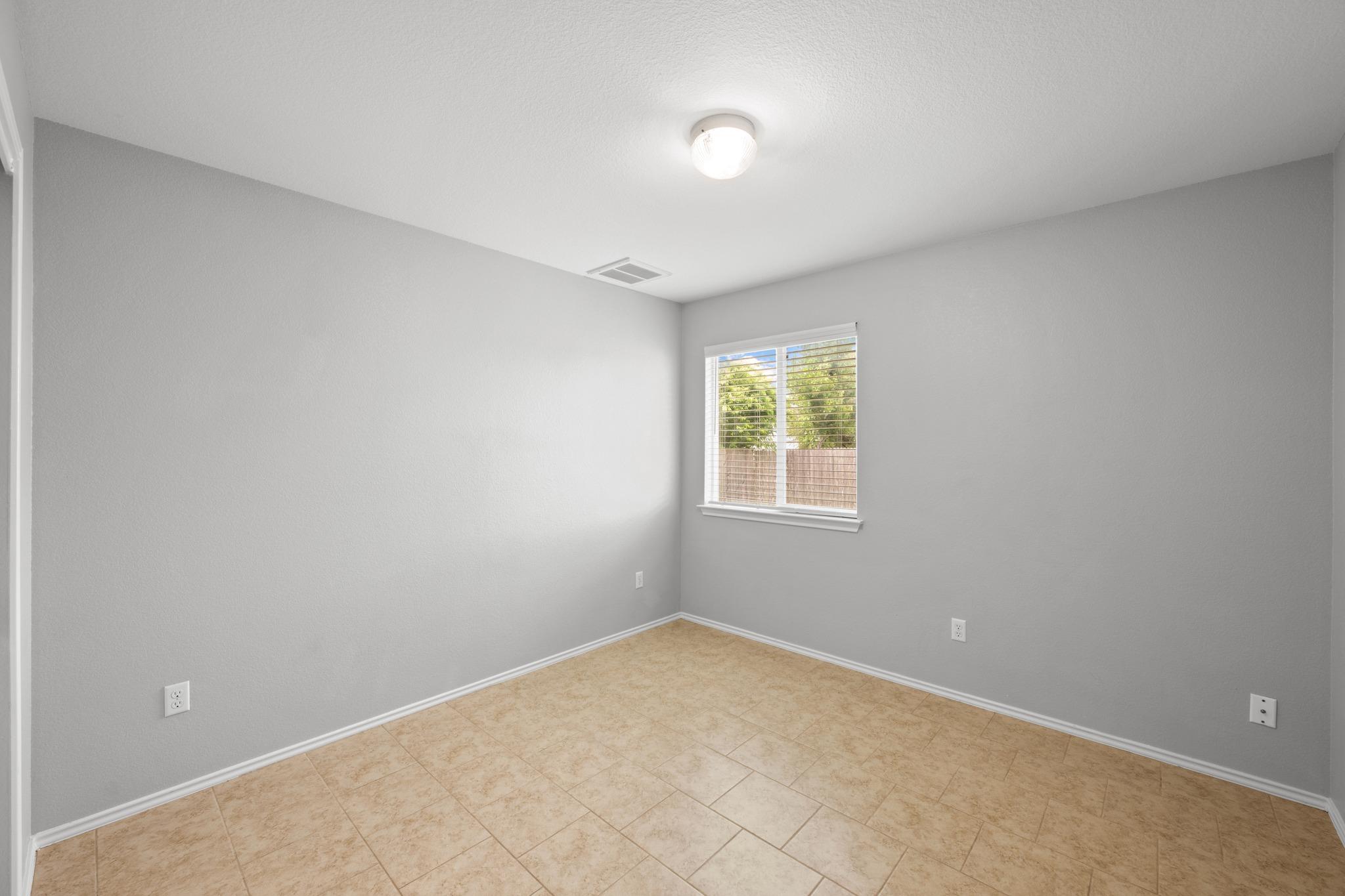 13305 Ring Dr Property Photo 24