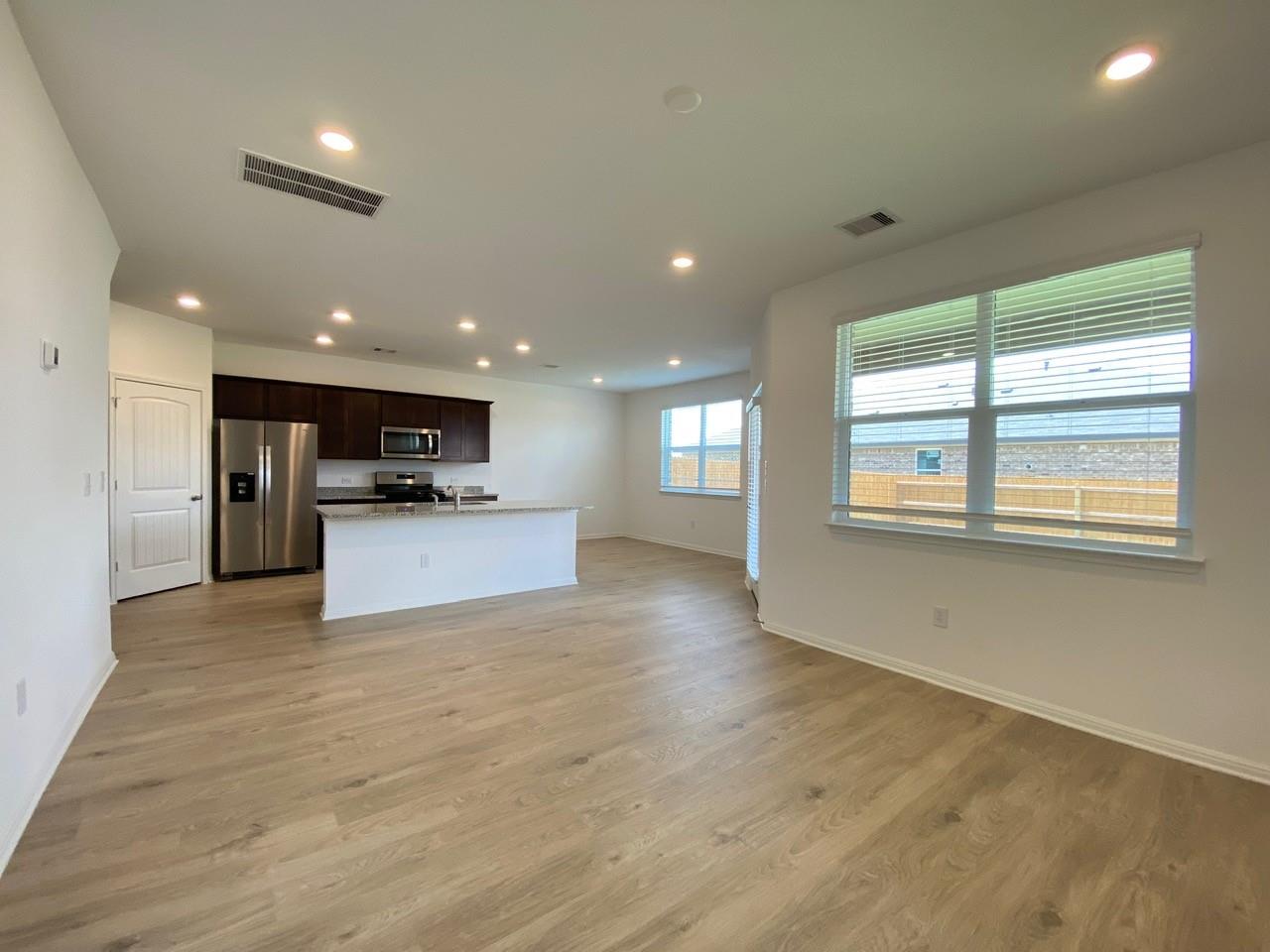 241 Saide St Property Photo 3