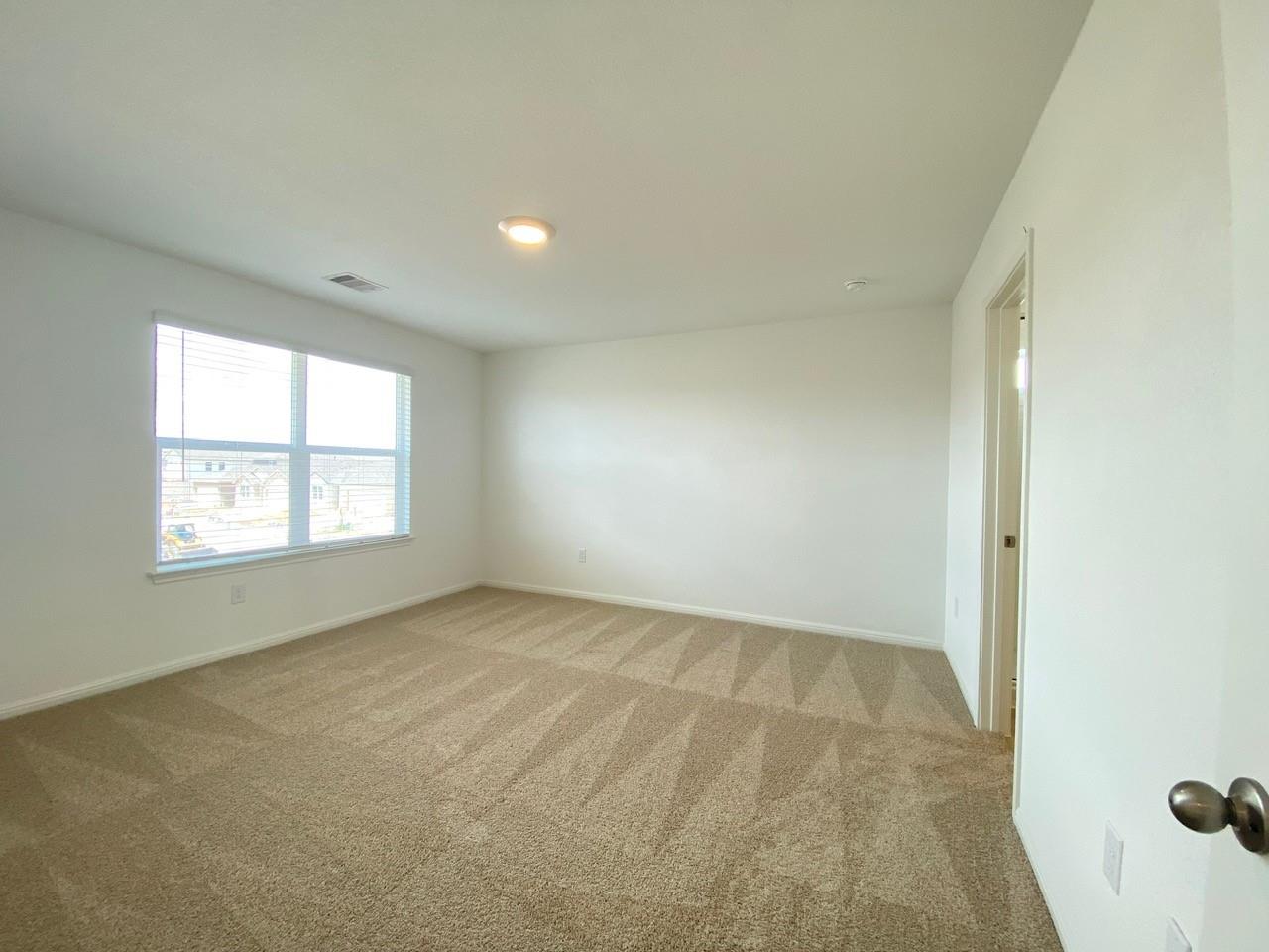 241 Saide St Property Photo 18