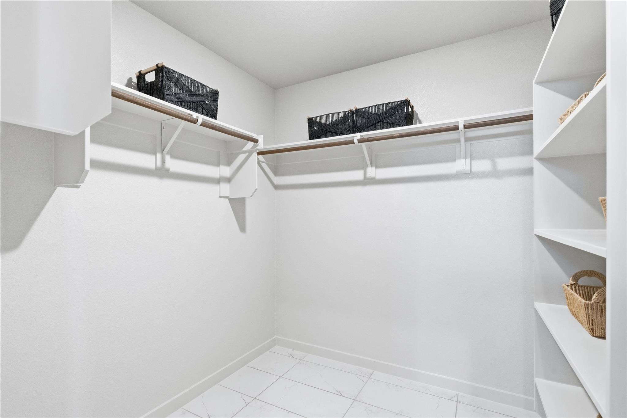 136 Man O War Dr Property Photo 24