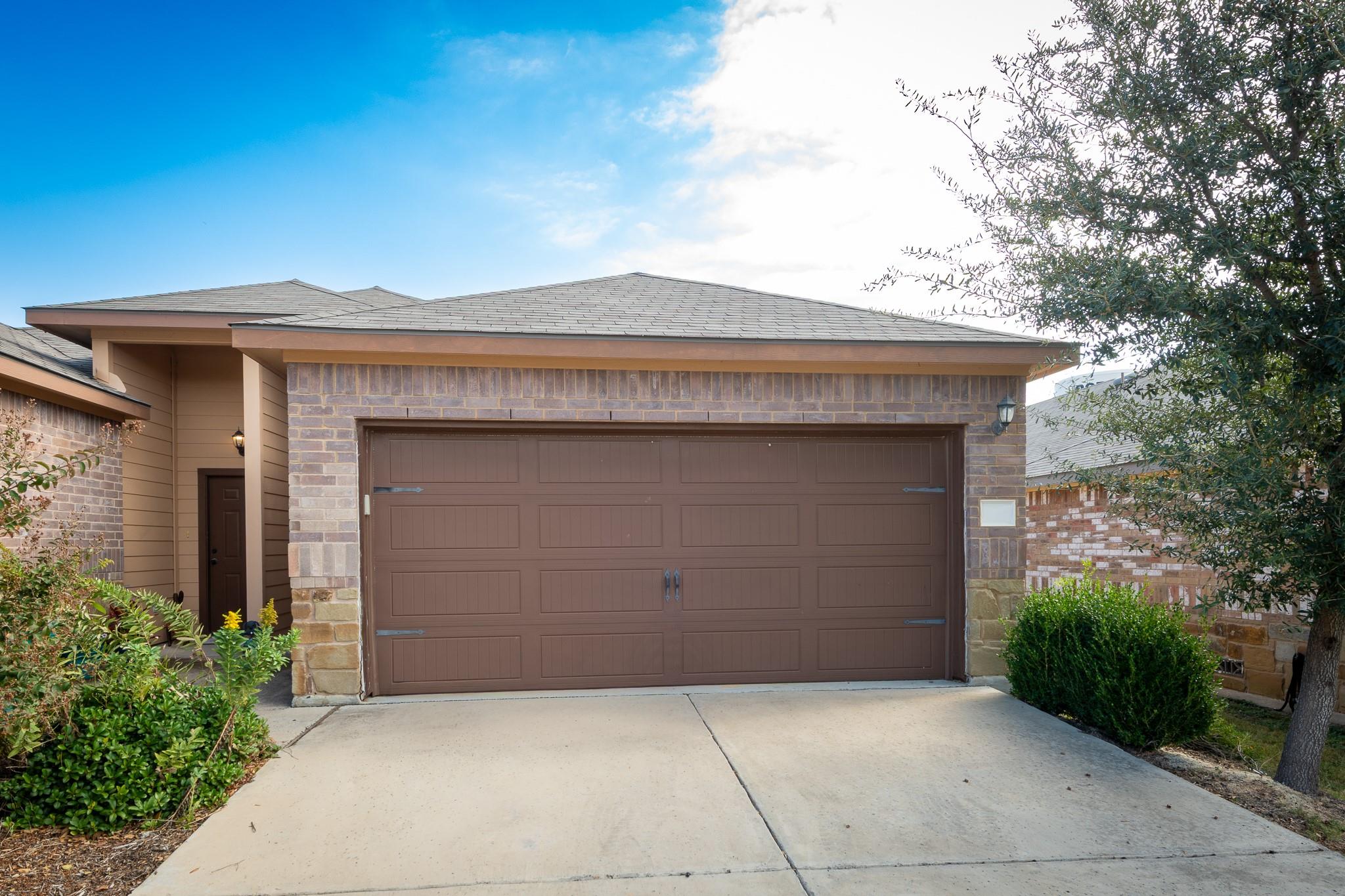 455 JACK RABBIT Ln #B Property Photo 1