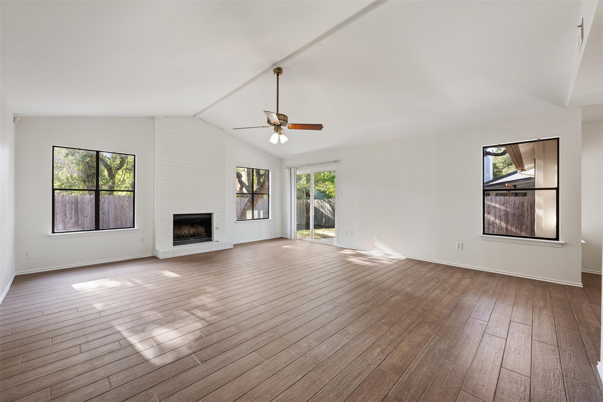 11464 Bristle Oak Trl Property Photo 6