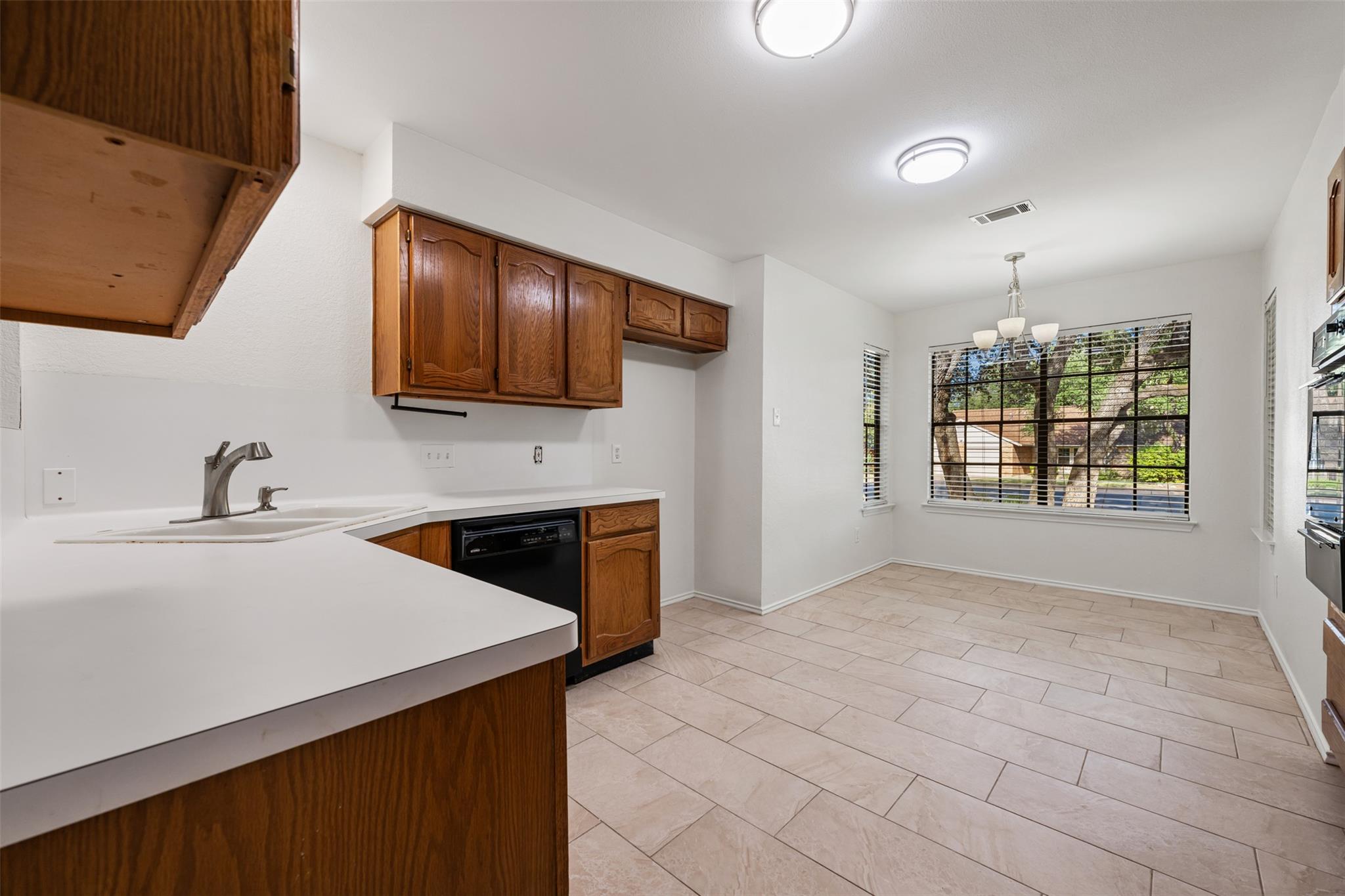 11464 Bristle Oak Trl Property Photo 15