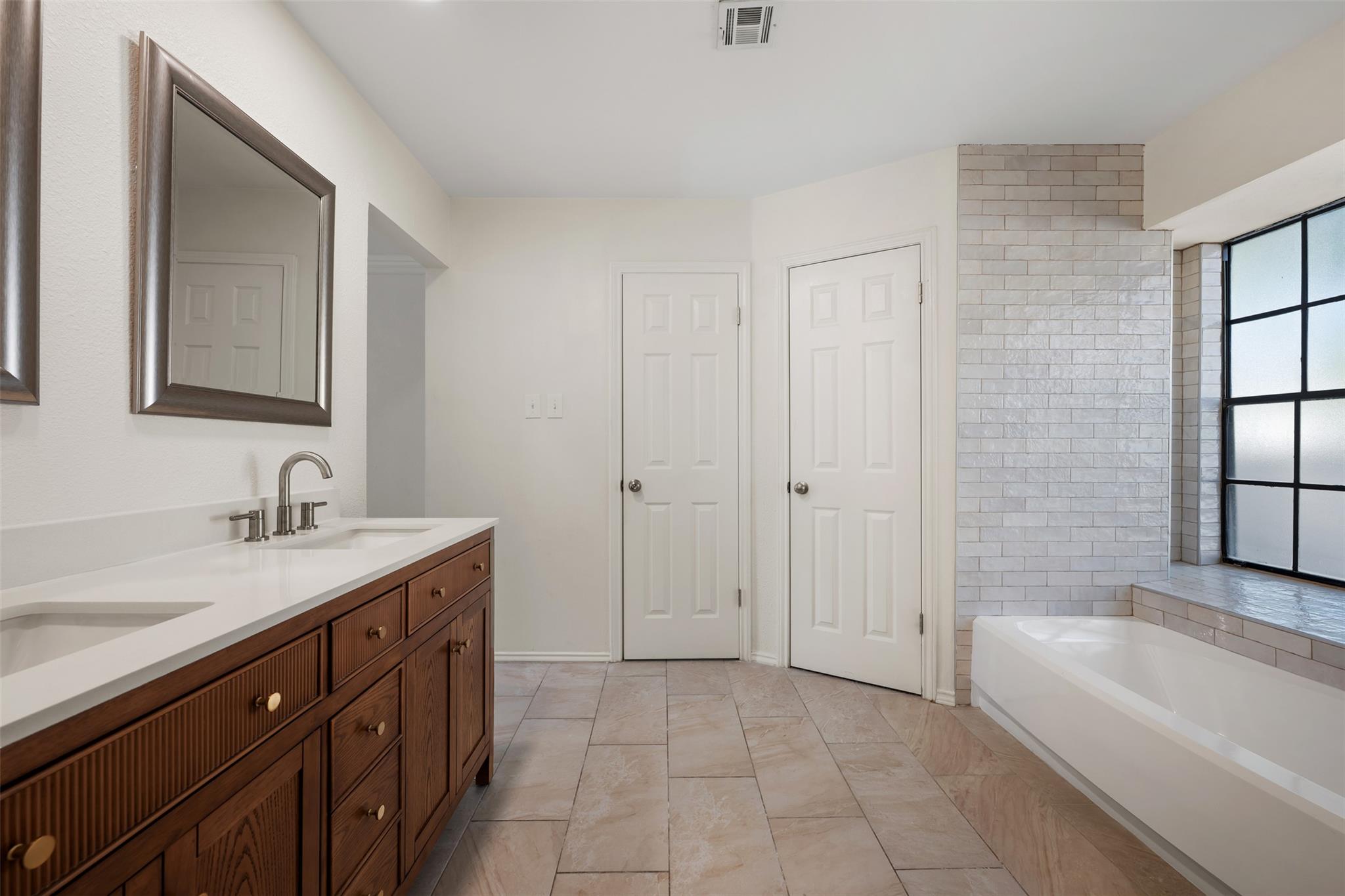 11464 Bristle Oak Trl Property Photo 23