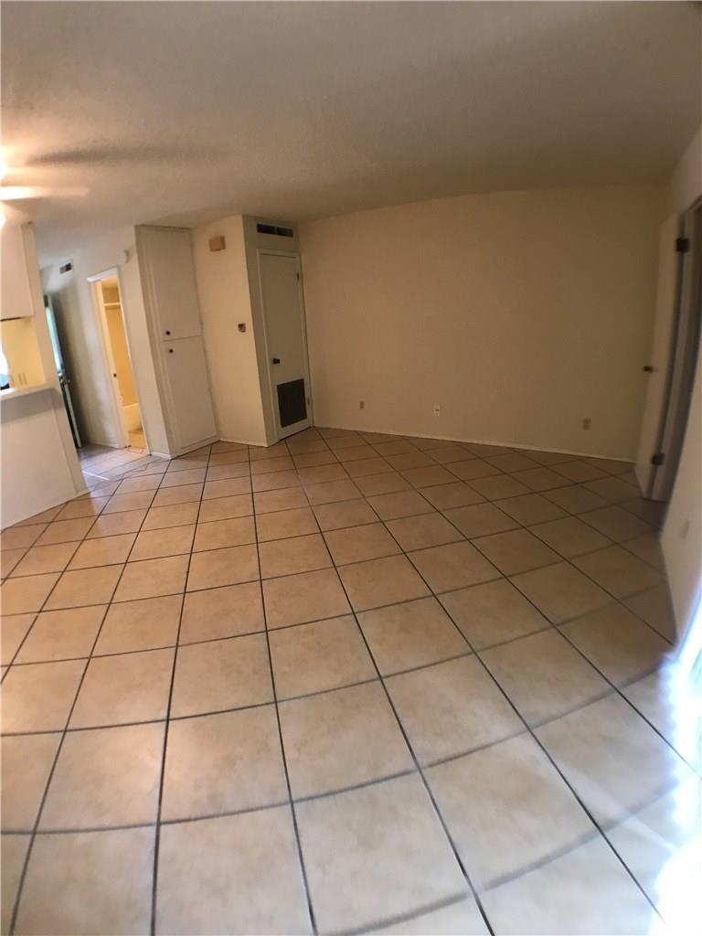 630 Maiden Ln B Property Photo 6