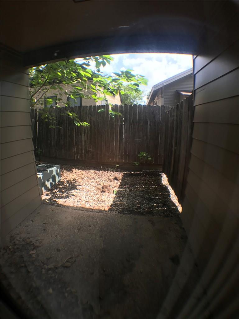 630 Maiden Ln B Property Photo 9