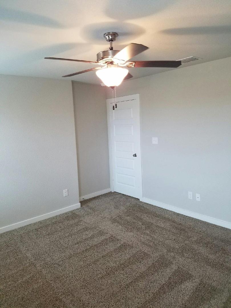 166 Lakeview Ct Property Photo 9