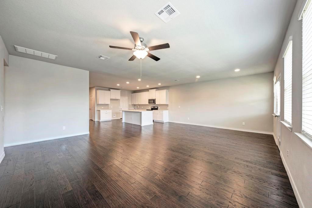 209 Magna Ln Property Photo 10