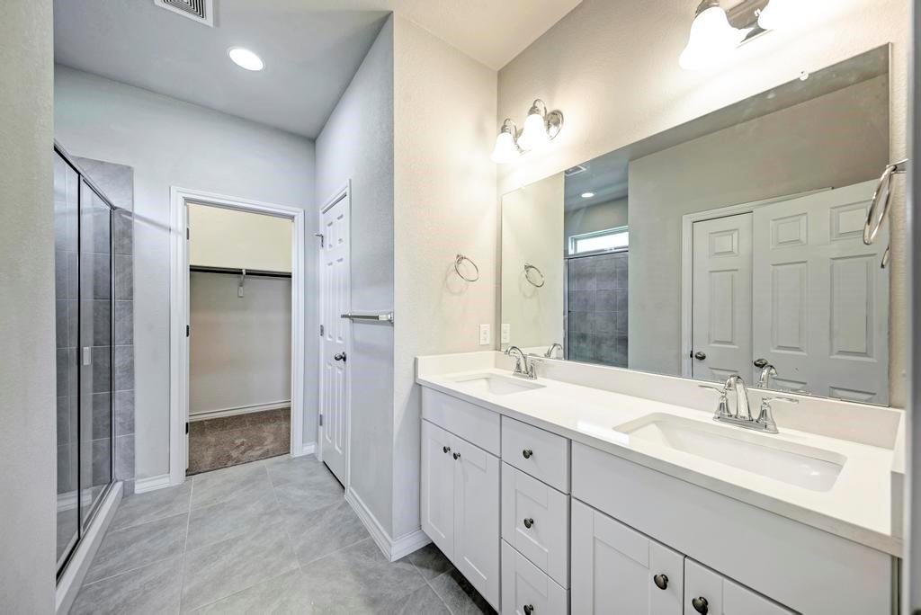209 Magna Ln Property Photo 15