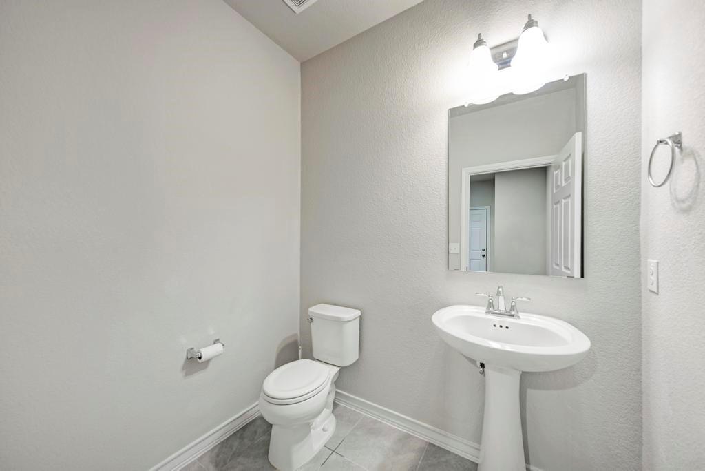 209 Magna Ln Property Photo 17