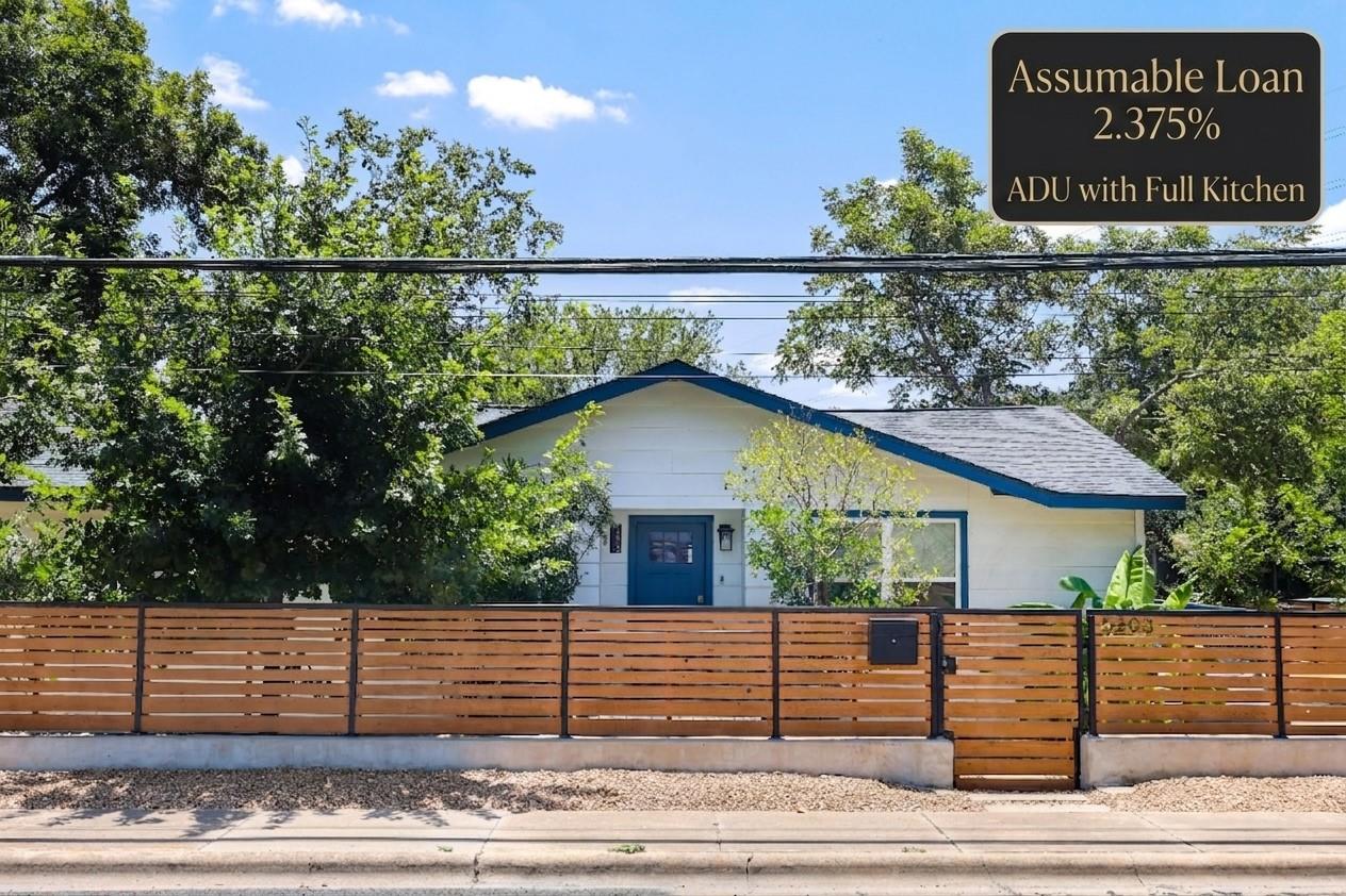 5203 Ledesma Rd Property Photo 1