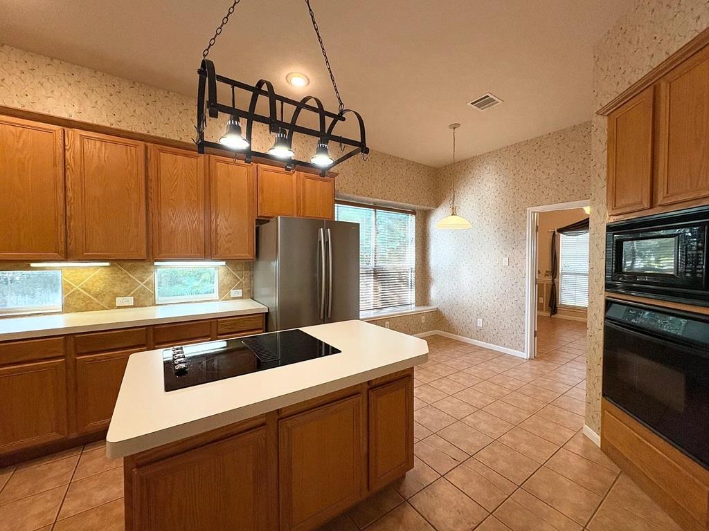 1837 Maize Bend Dr Property Photo 4