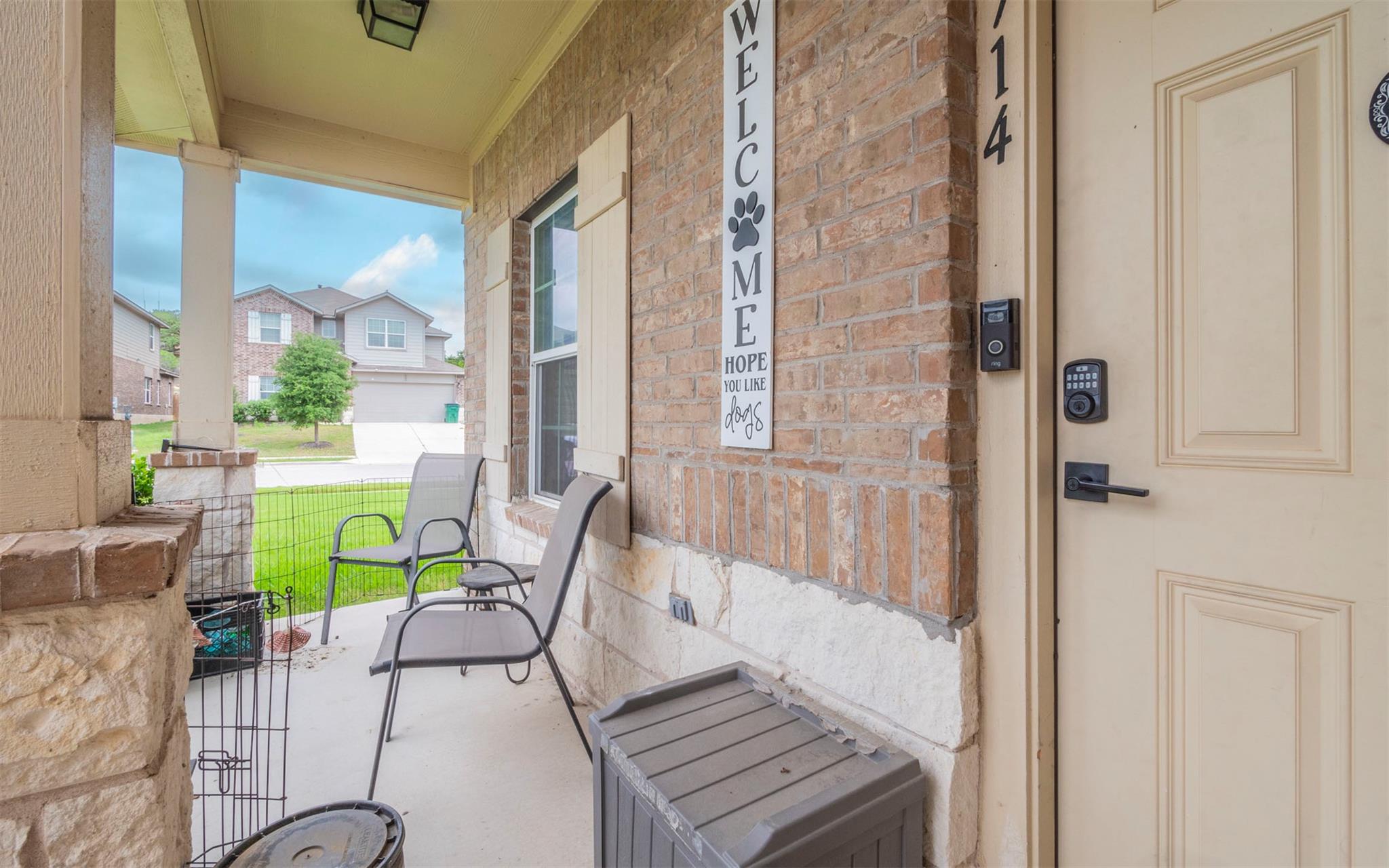 1714 Deodara Dr Property Photo 4