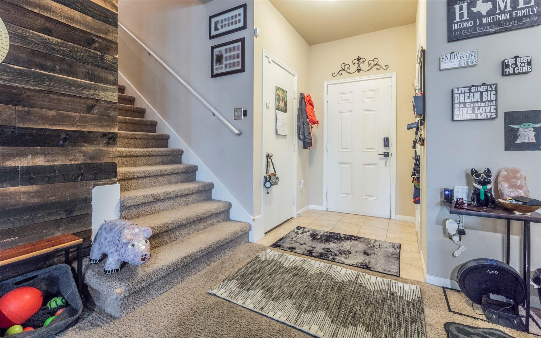 1714 Deodara Dr Property Photo 5