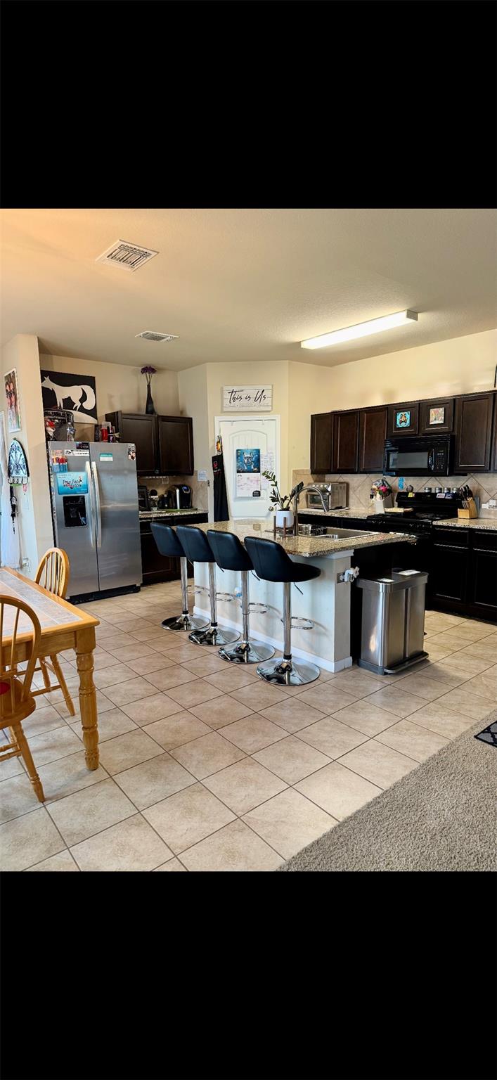 1714 Deodara Dr Property Photo 13