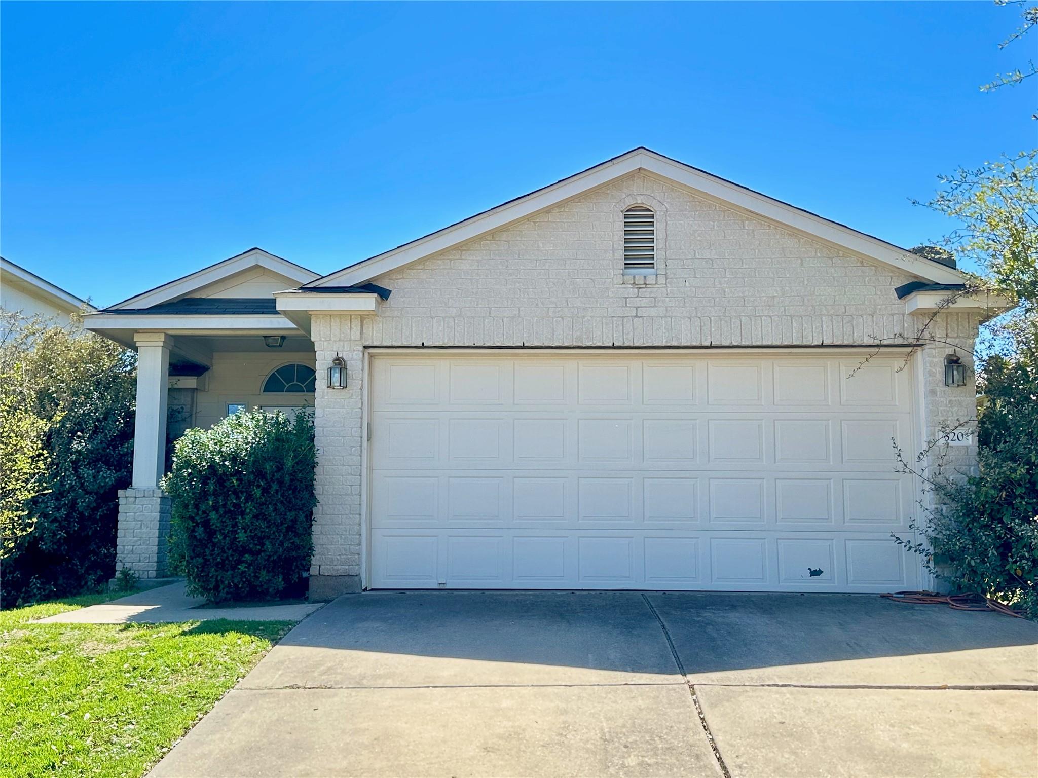 520 Sweet Leaf Ln Property Photo