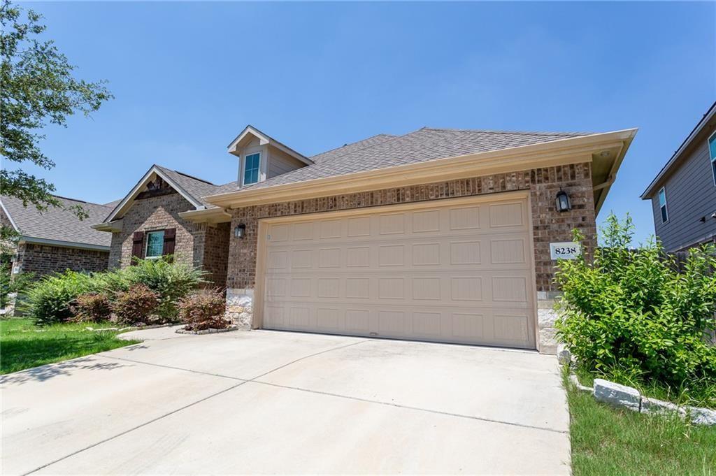 8238 Arezzo Dr Property Photo 3