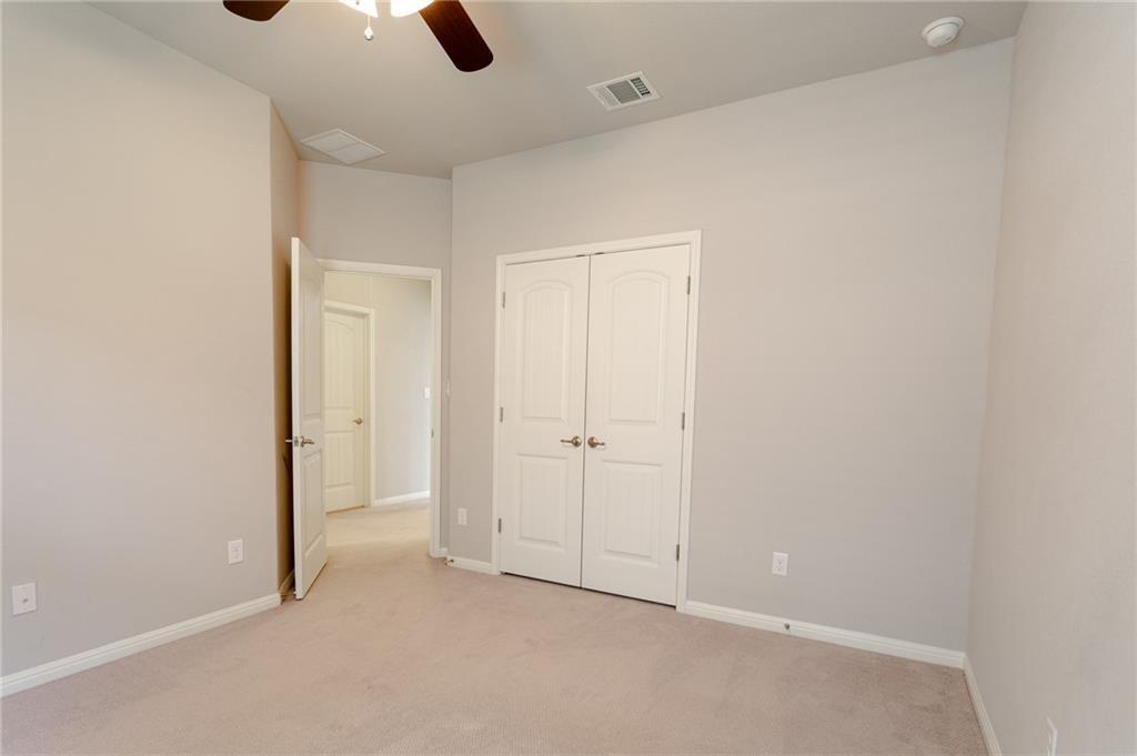 8238 Arezzo Dr Property Photo 17